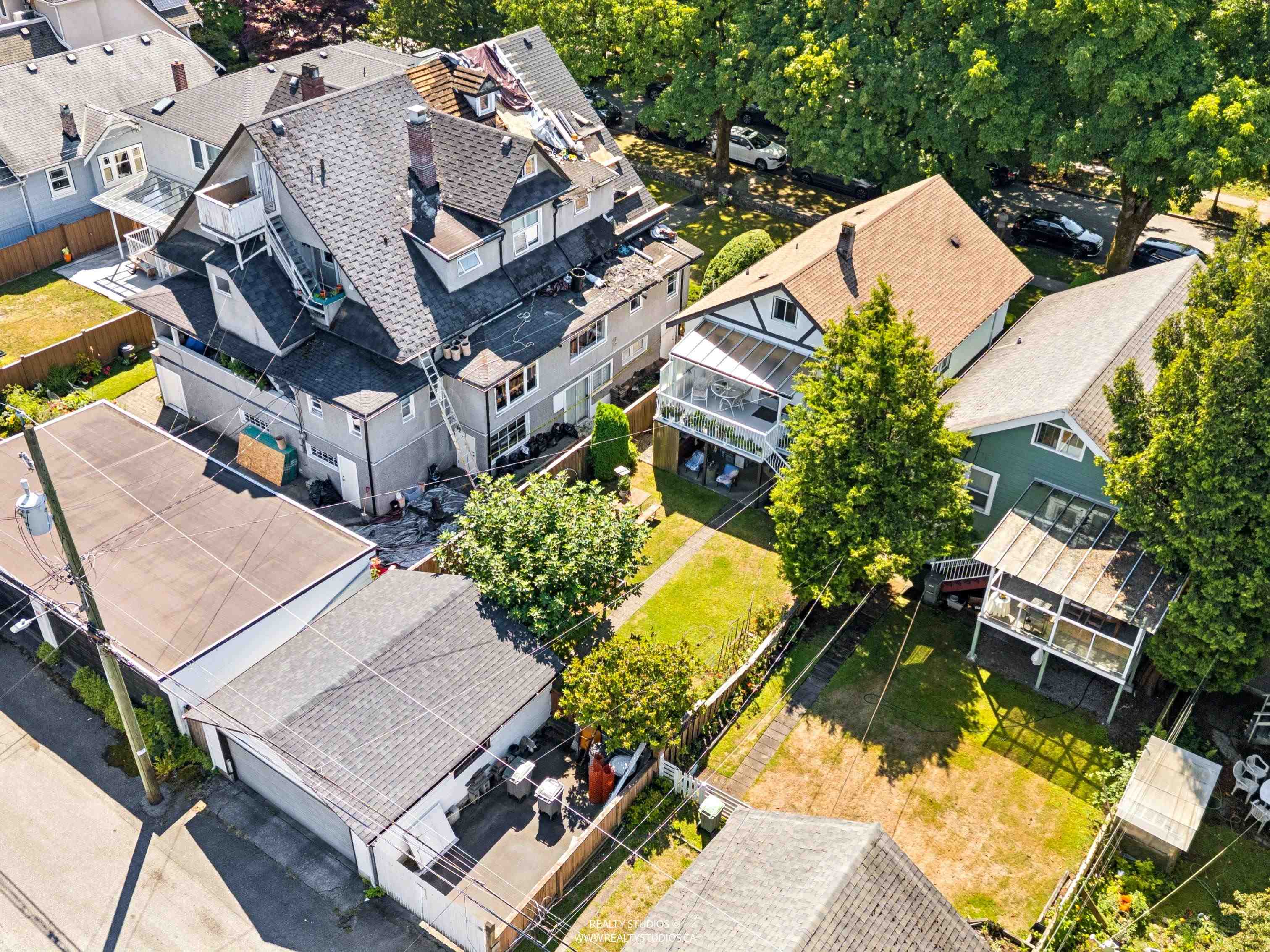 461 W 18TH AVENUE