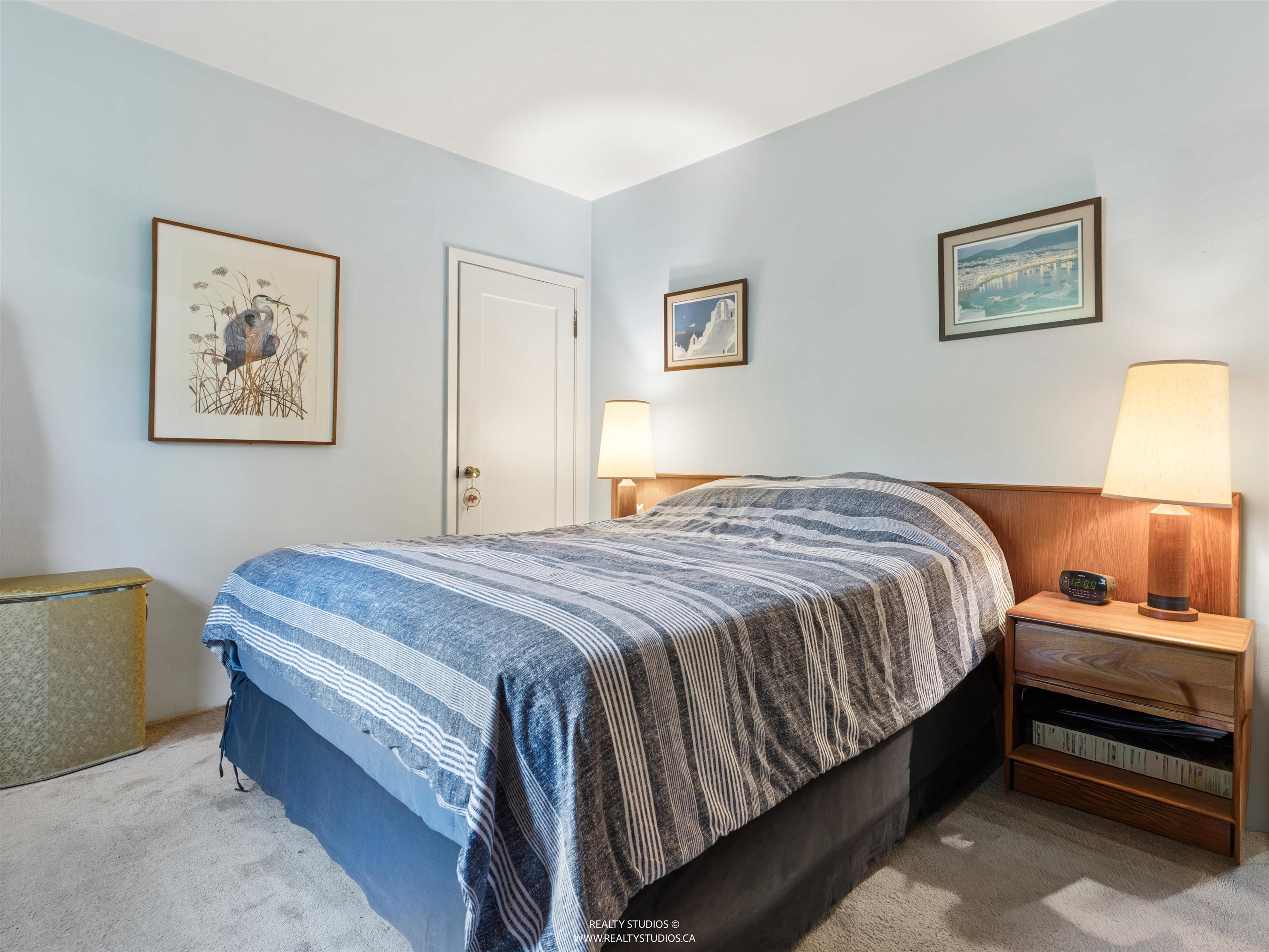 461 W 18TH AVENUE