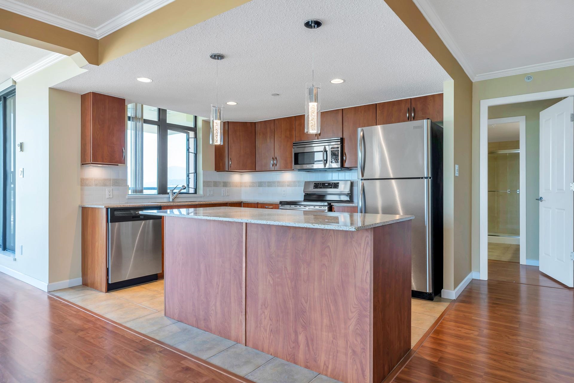 1903 615 HAMILTON STREET