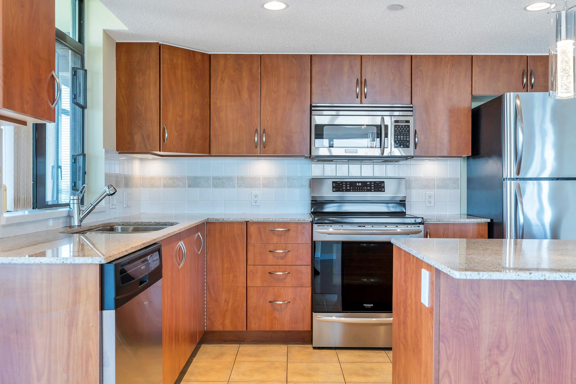 1903 615 HAMILTON STREET