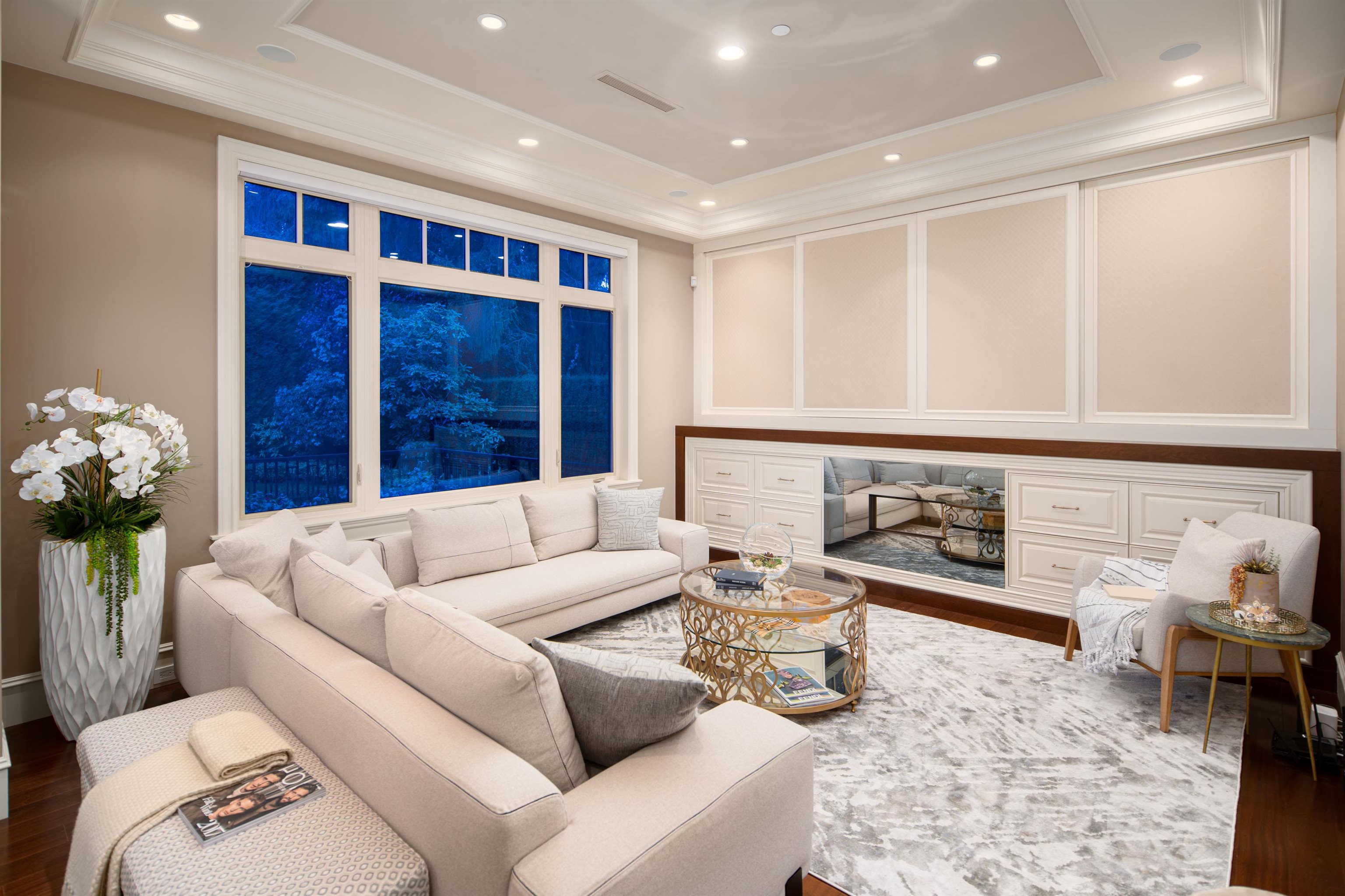 6076 ANGUS DRIVE