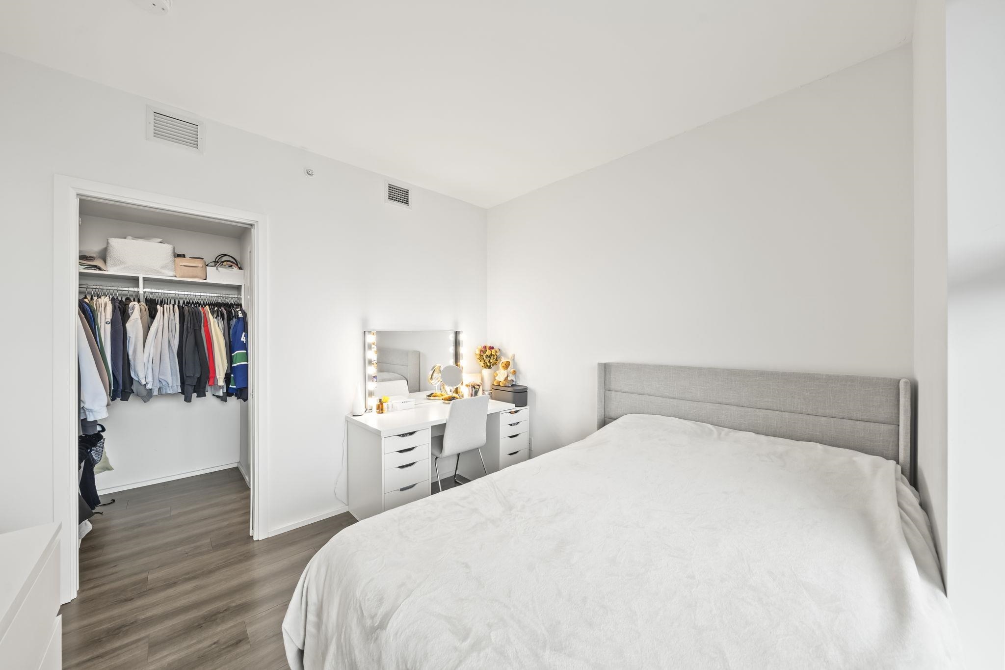 2711 3809 EVERGREEN PLACE