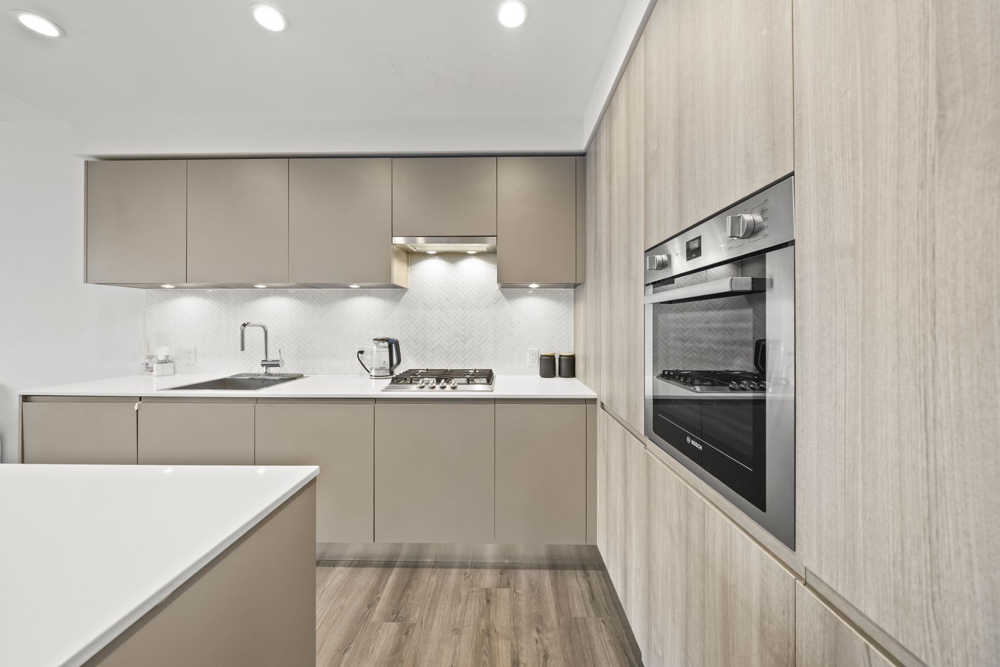 2711 3809 EVERGREEN PLACE