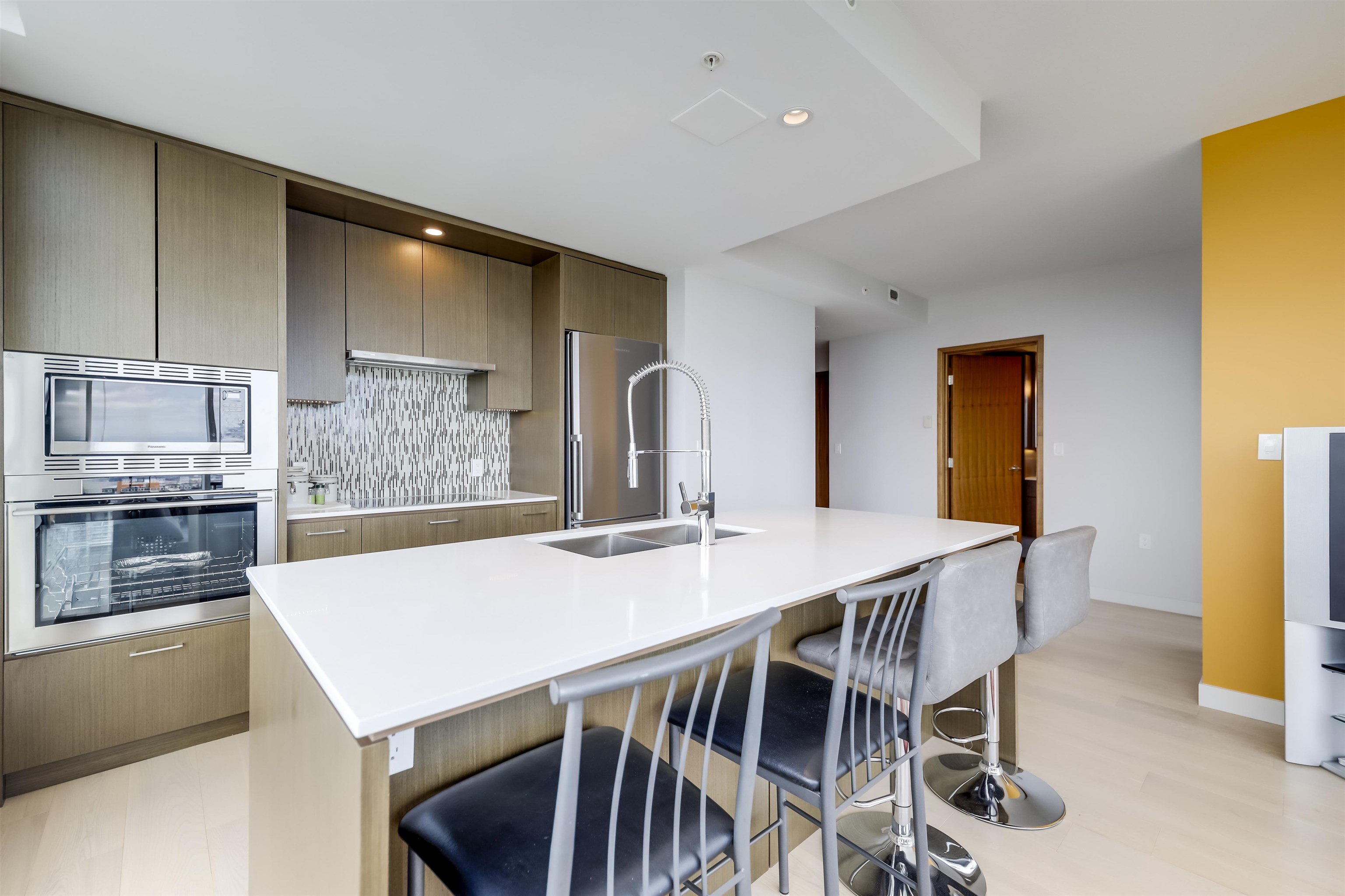 3709 13495 CENTRAL AVENUE