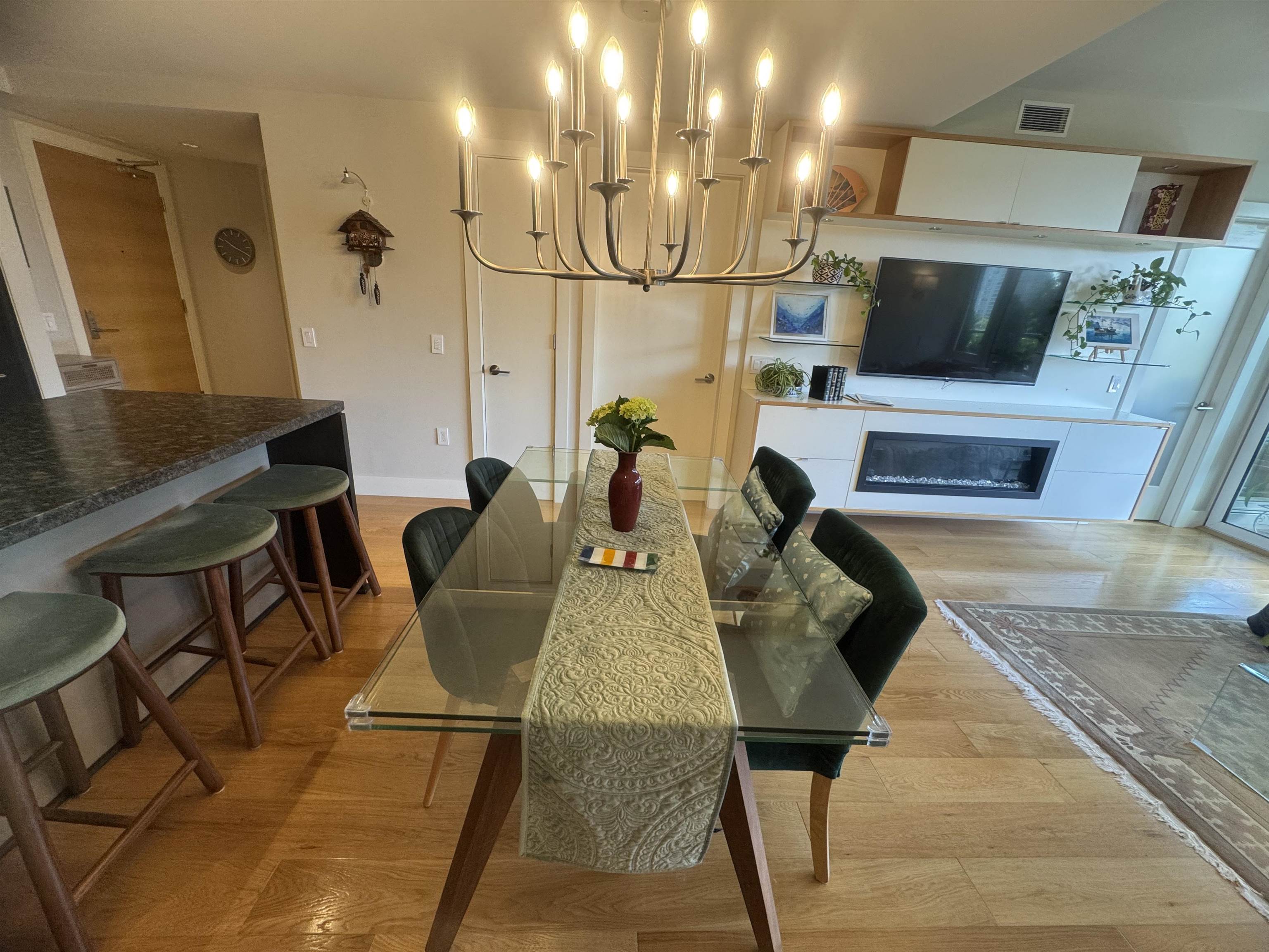 402 866 ARTHUR ERICKSON PLACE