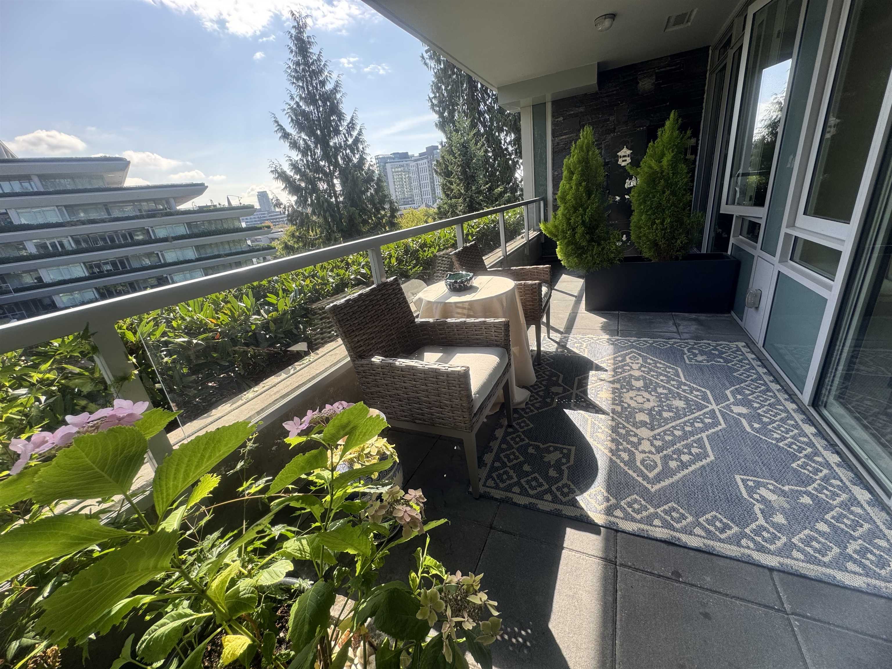402 866 ARTHUR ERICKSON PLACE