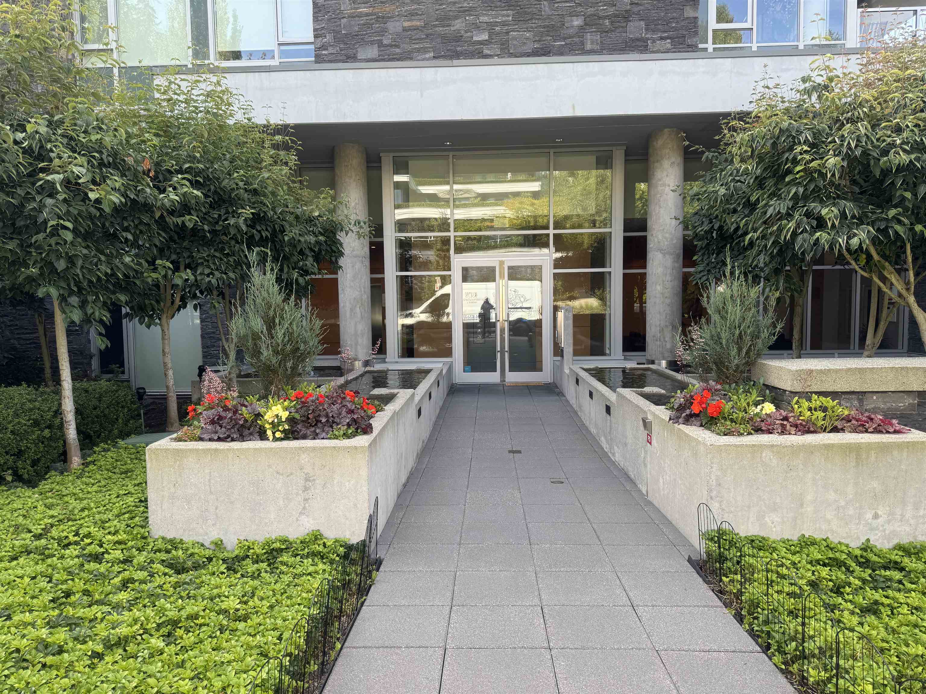 402 866 ARTHUR ERICKSON PLACE