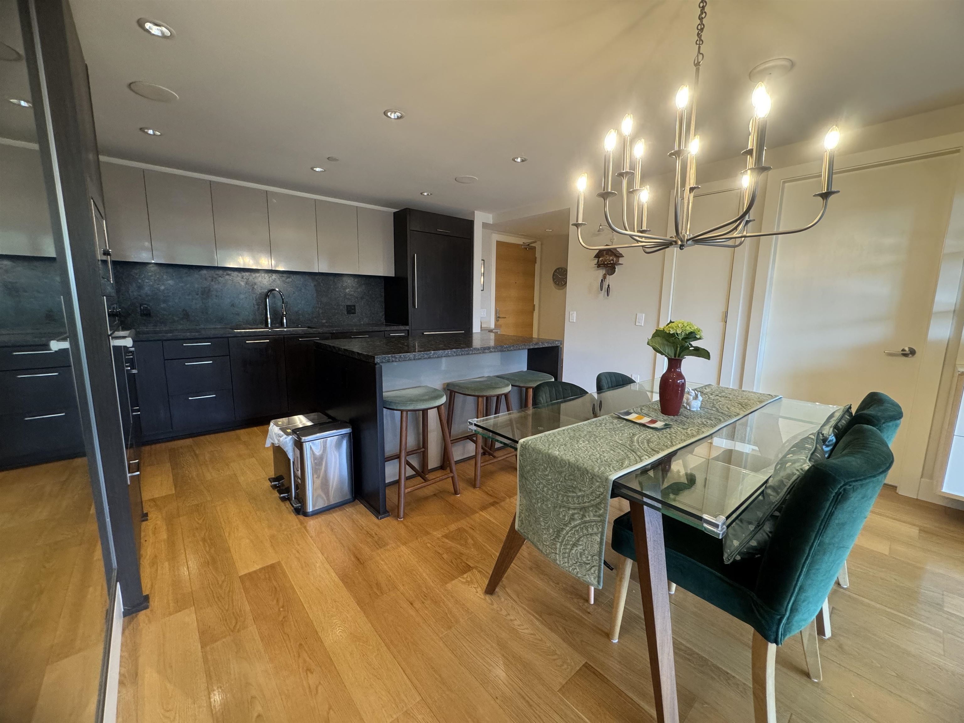 402 866 ARTHUR ERICKSON PLACE
