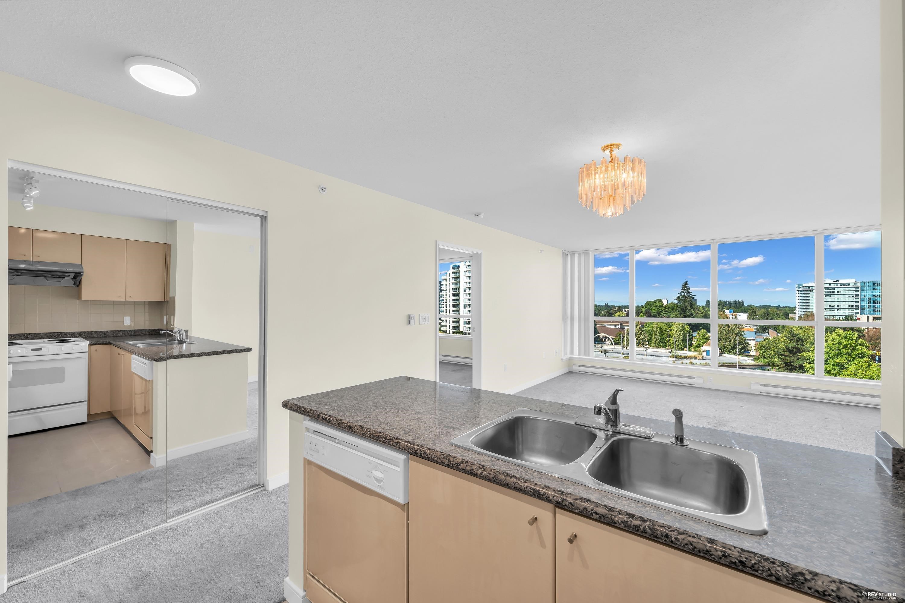 907 7878 WESTMINSTER HIGHWAY