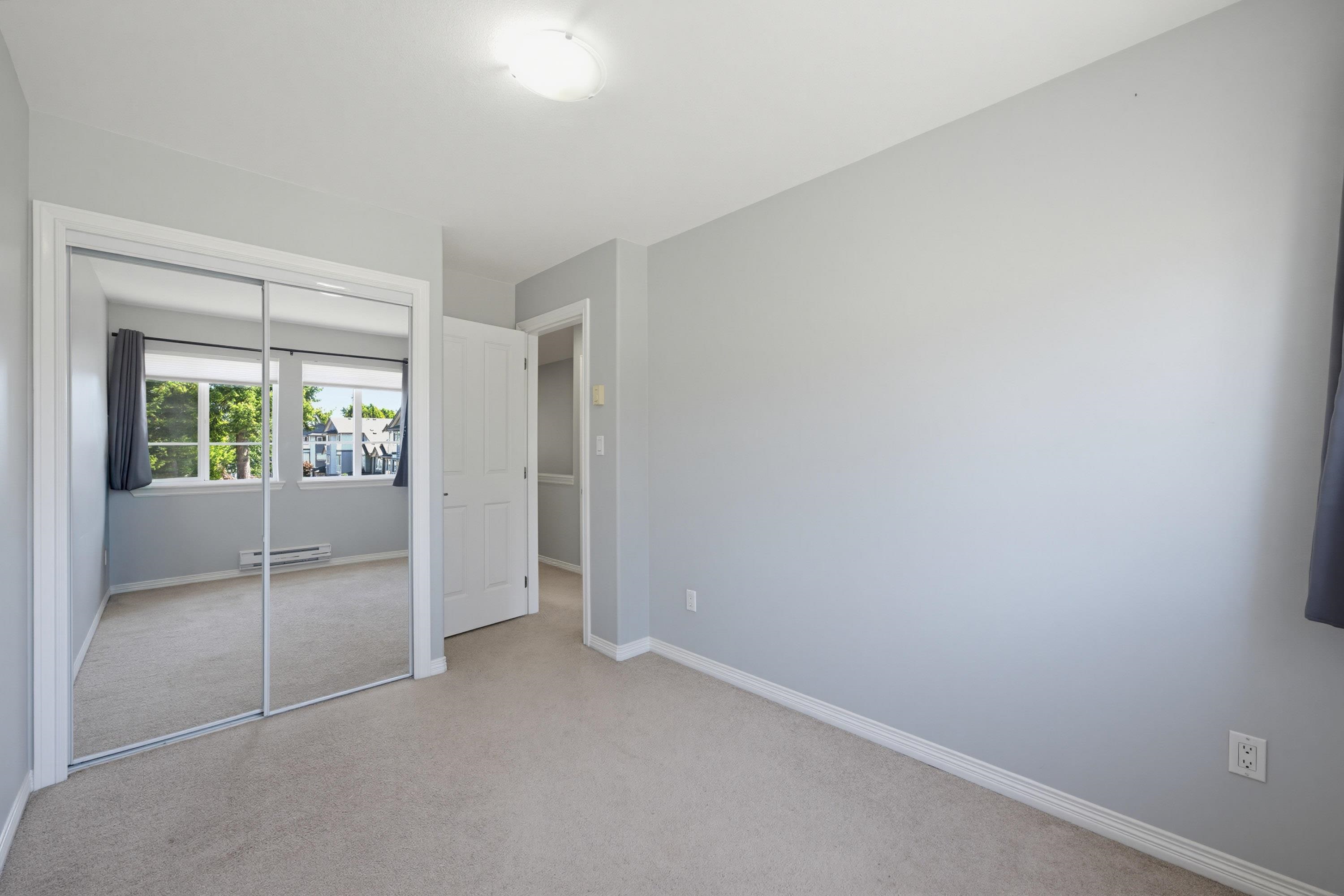 33 7250 144 STREET