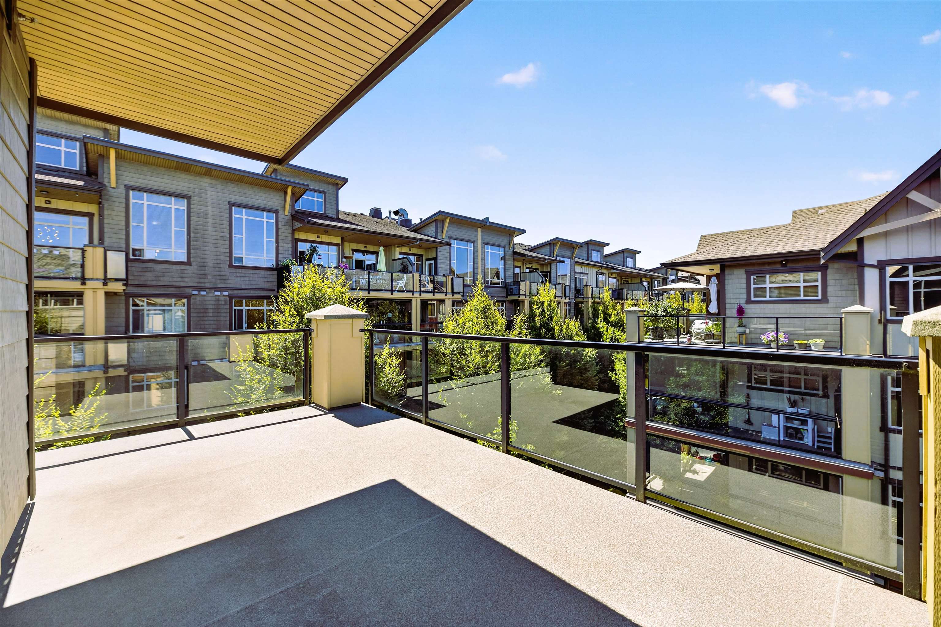 590 8288 207A STREET