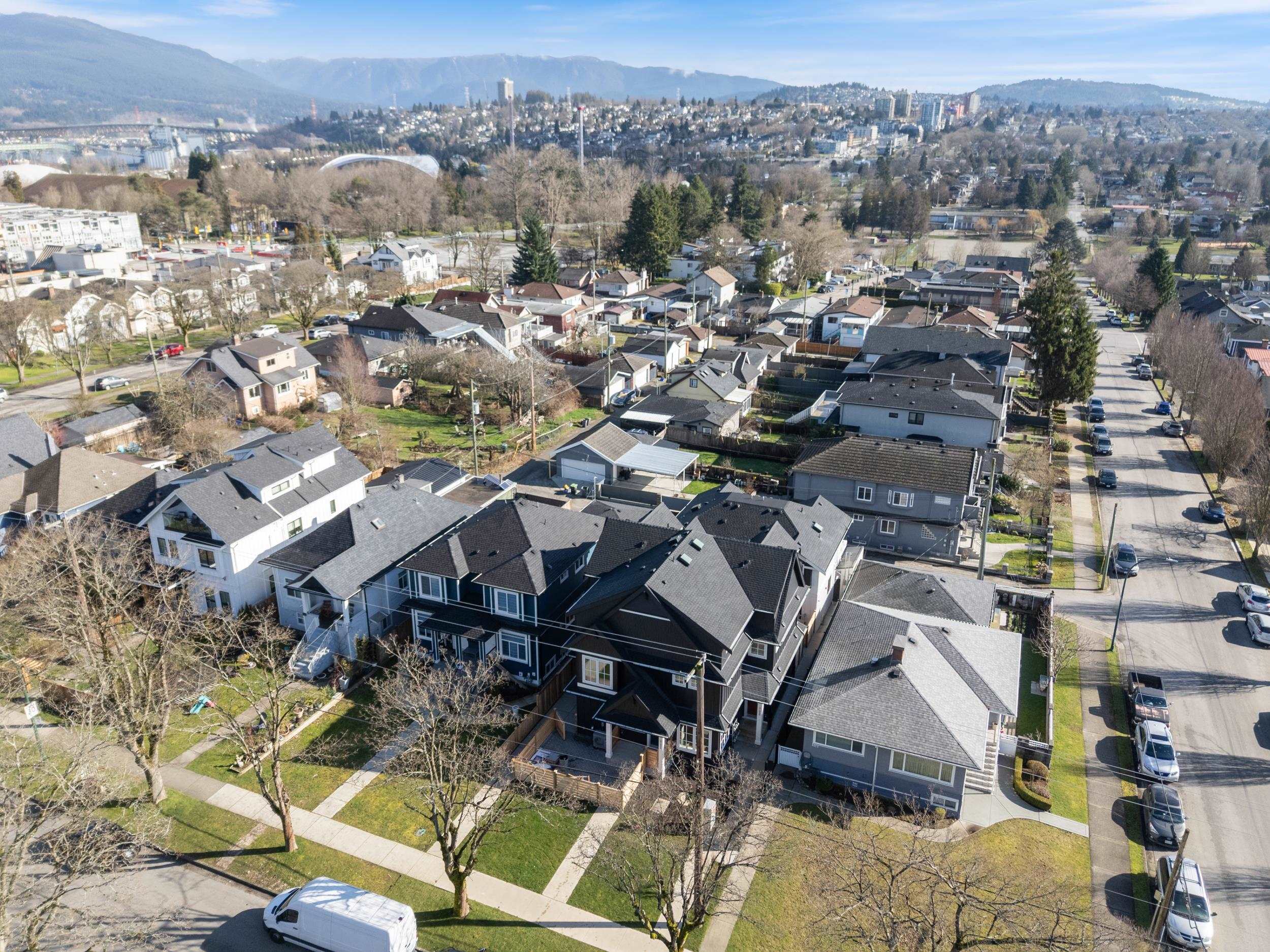 3 550 KASLO STREET