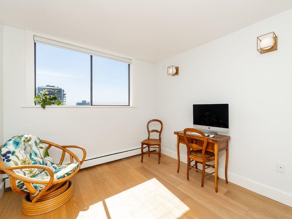 1104 114 W KEITH ROAD