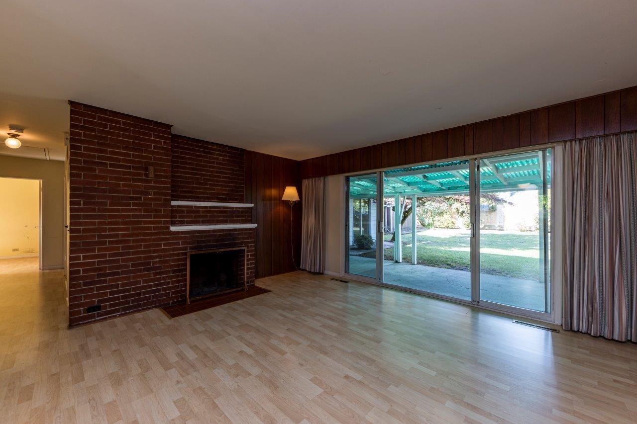 1161 REDWOOD STREET
