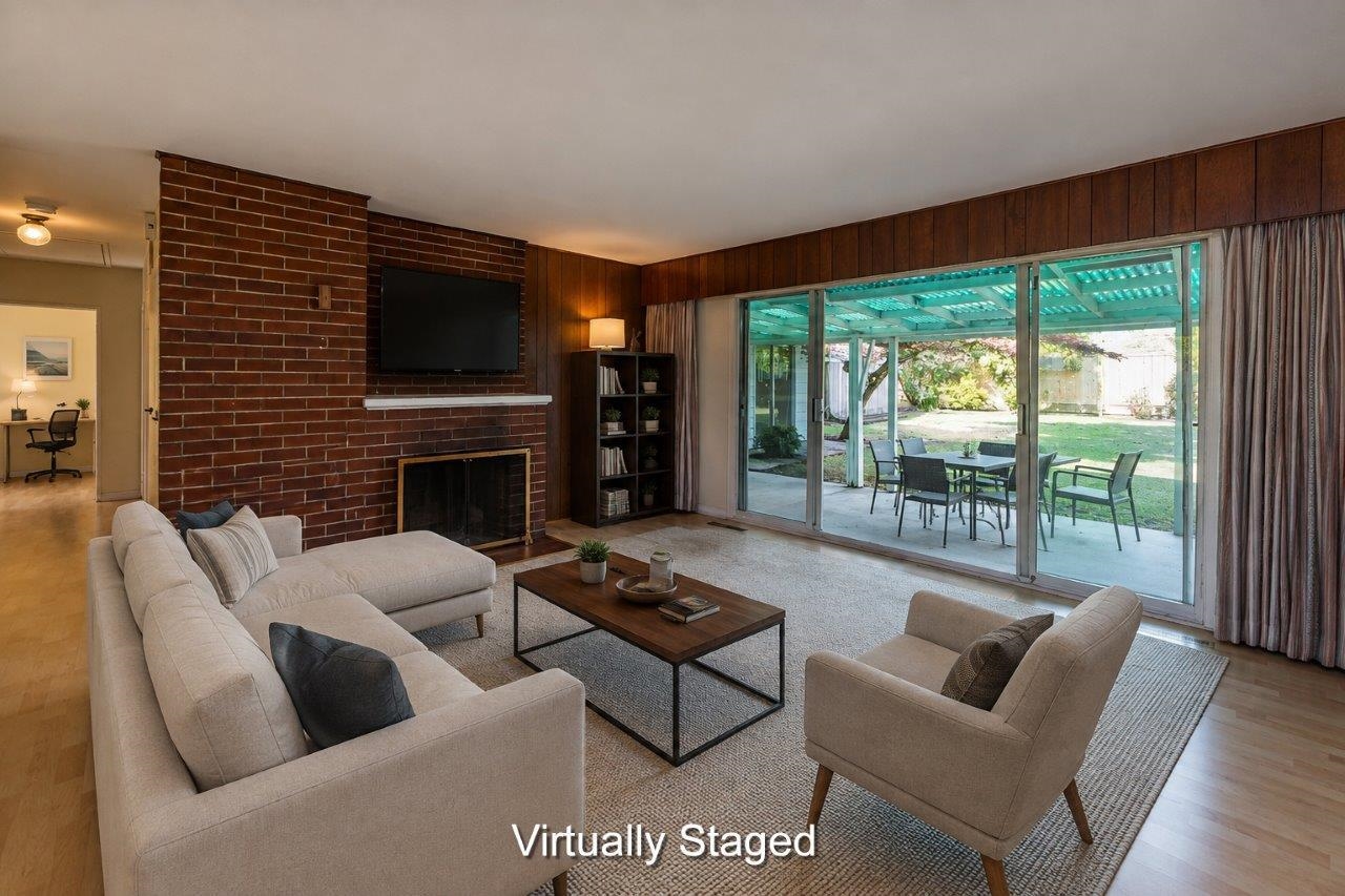 1161 REDWOOD STREET