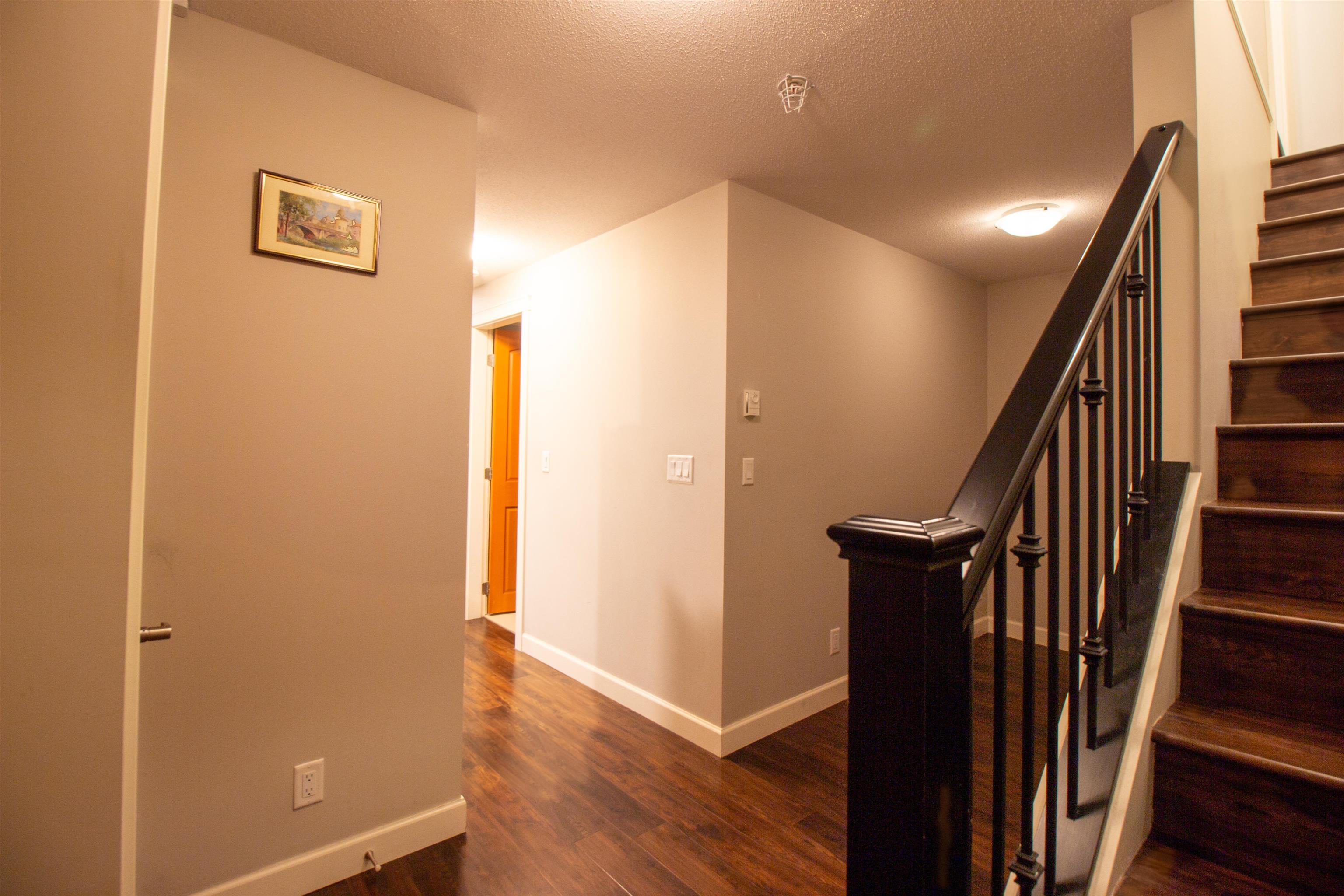 407 8328 207A STREET