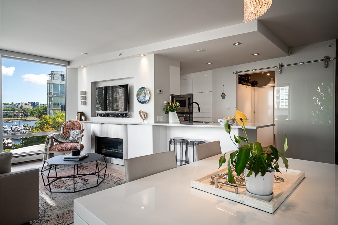 505 1201 MARINASIDE CRESCENT