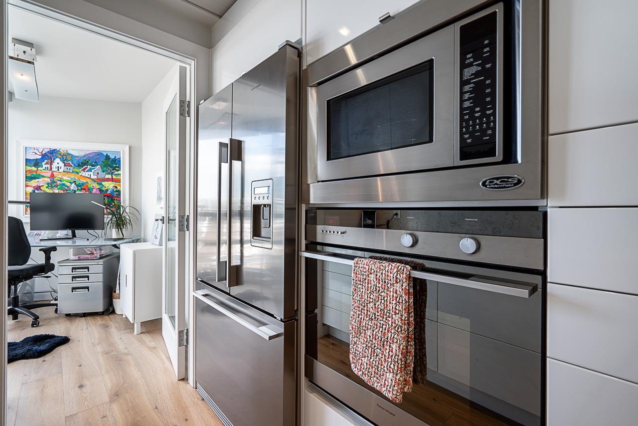 505 1201 MARINASIDE CRESCENT