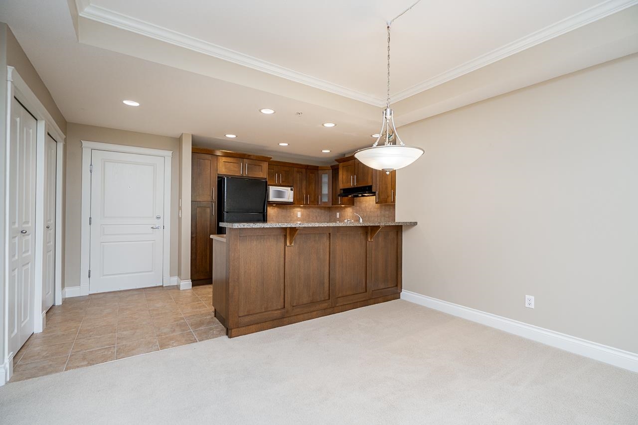 201 15357 17A AVENUE