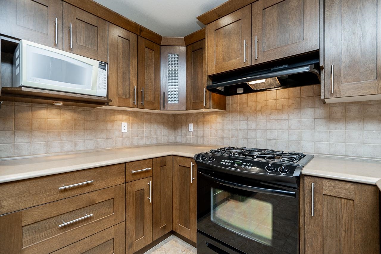 201 15357 17A AVENUE
