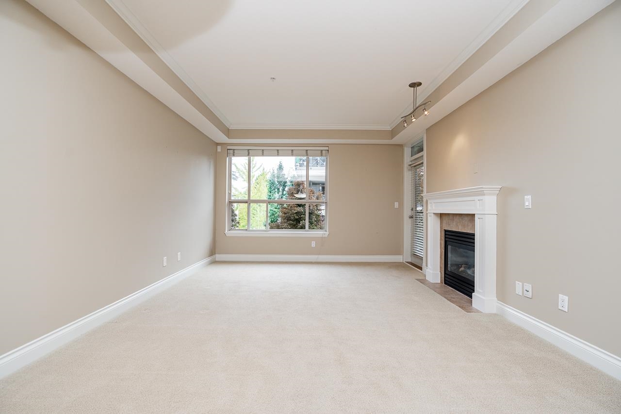 201 15357 17A AVENUE