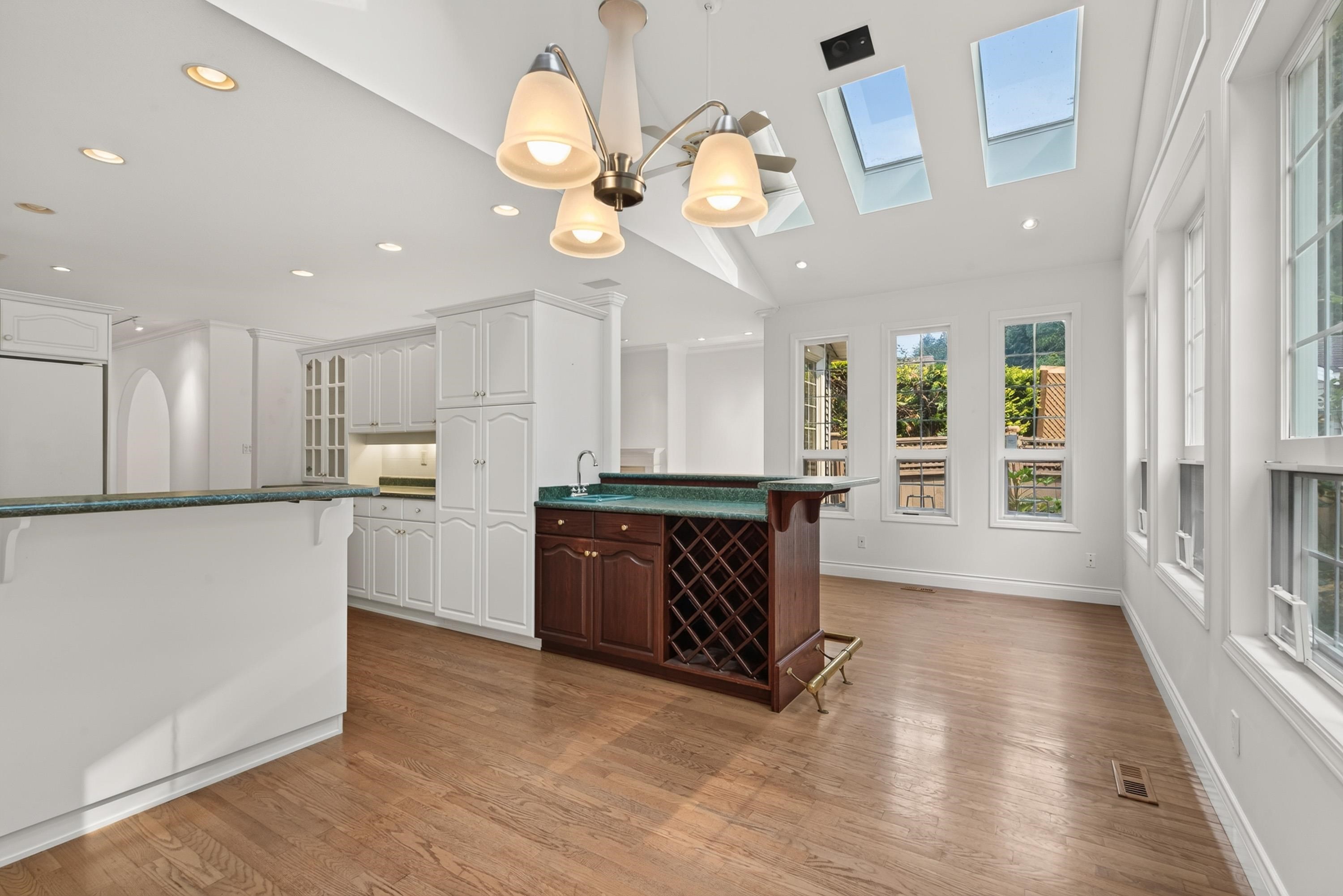 200 6001 PROMONTORY ROAD