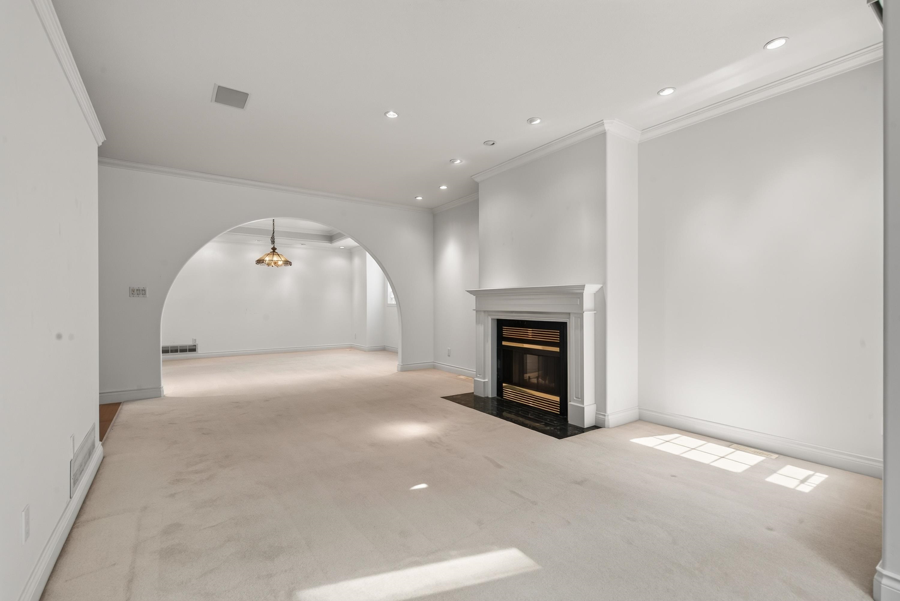 200 6001 PROMONTORY ROAD
