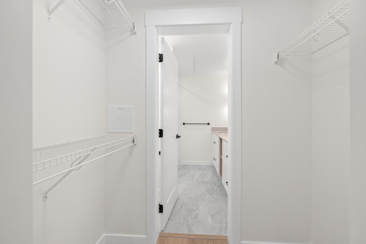 207 27249 ALDERGROVE TOWN CENTRE DRIVE