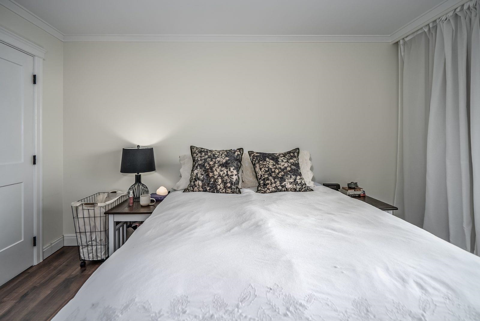 1808 2041 BELLWOOD AVENUE