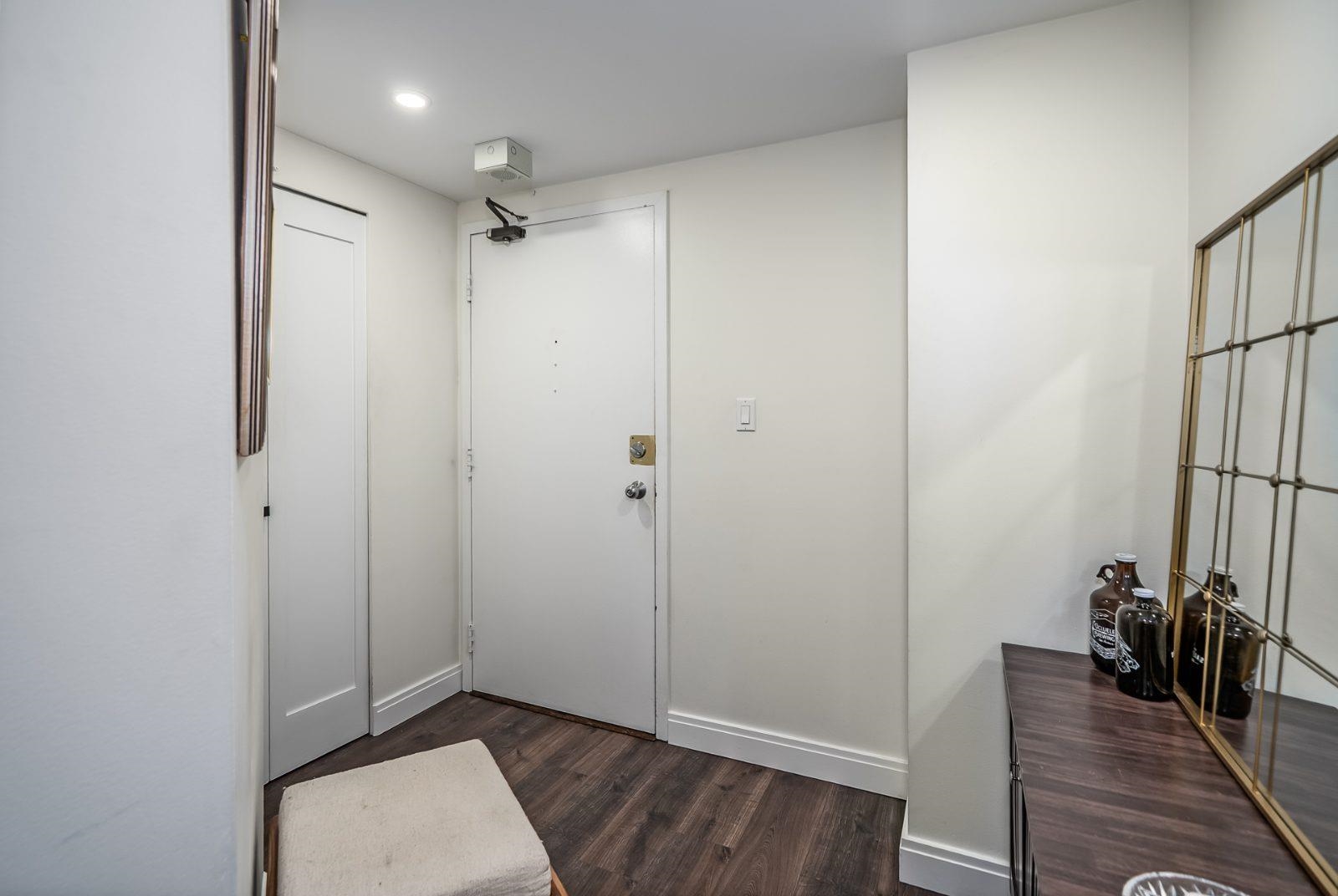 1808 2041 BELLWOOD AVENUE