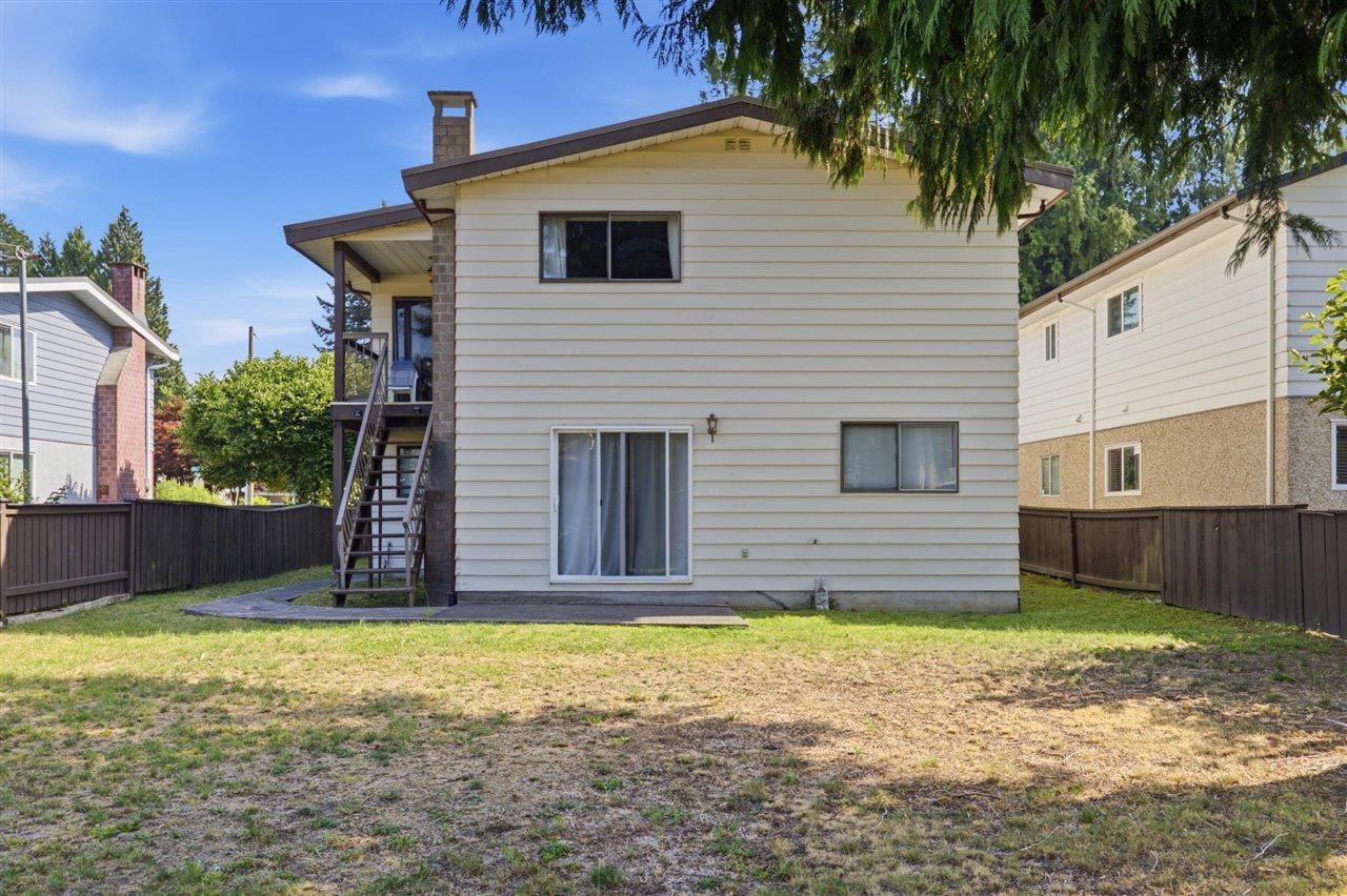967 PELTON AVENUE