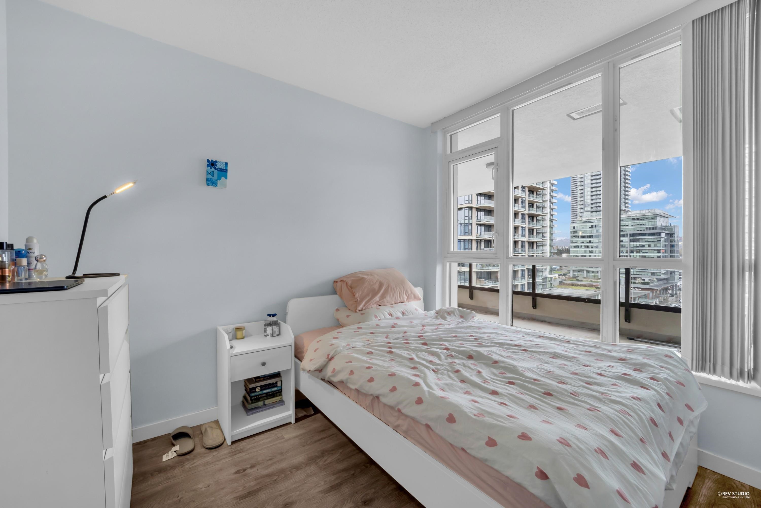 1607 2138 MADISON AVENUE