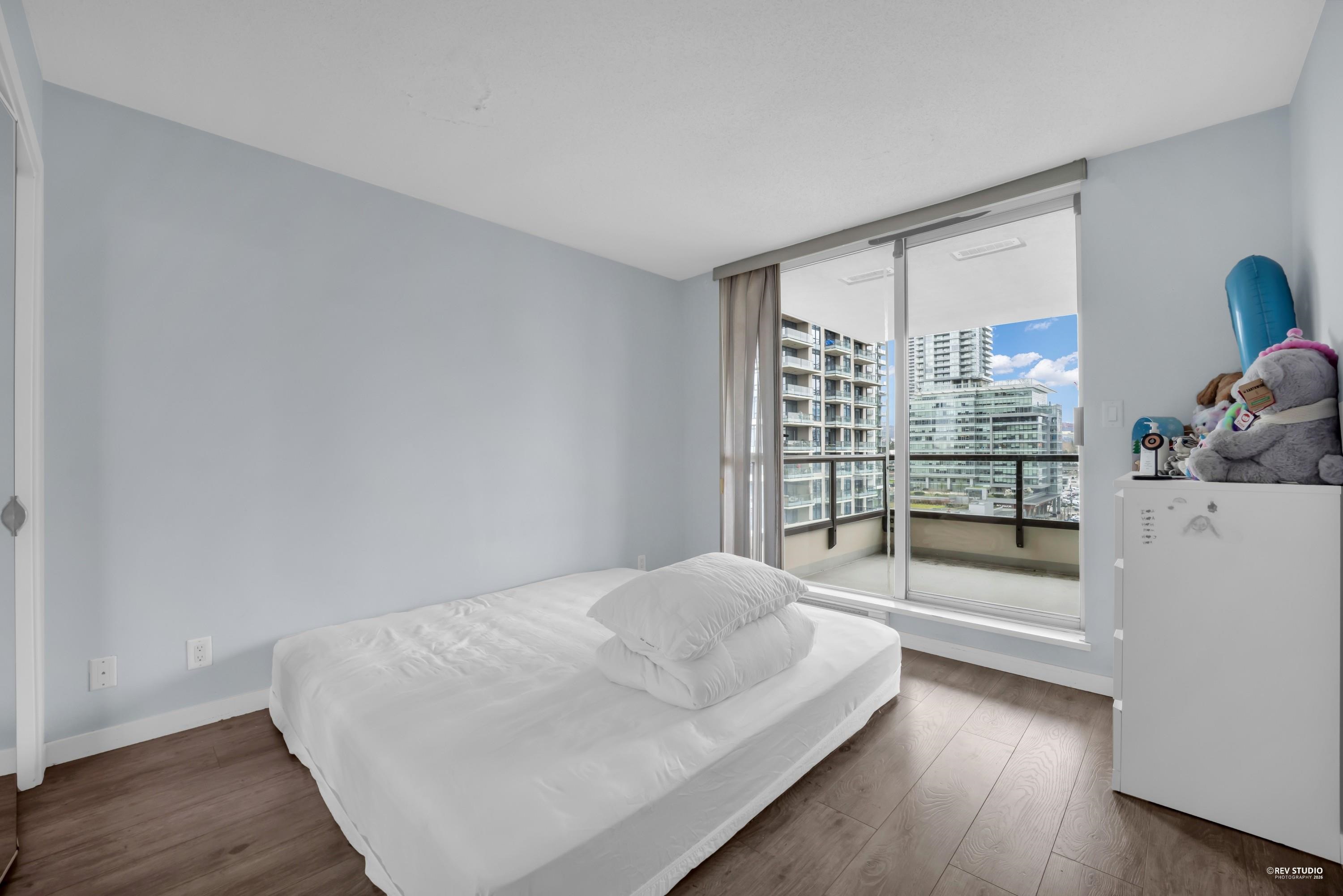1607 2138 MADISON AVENUE