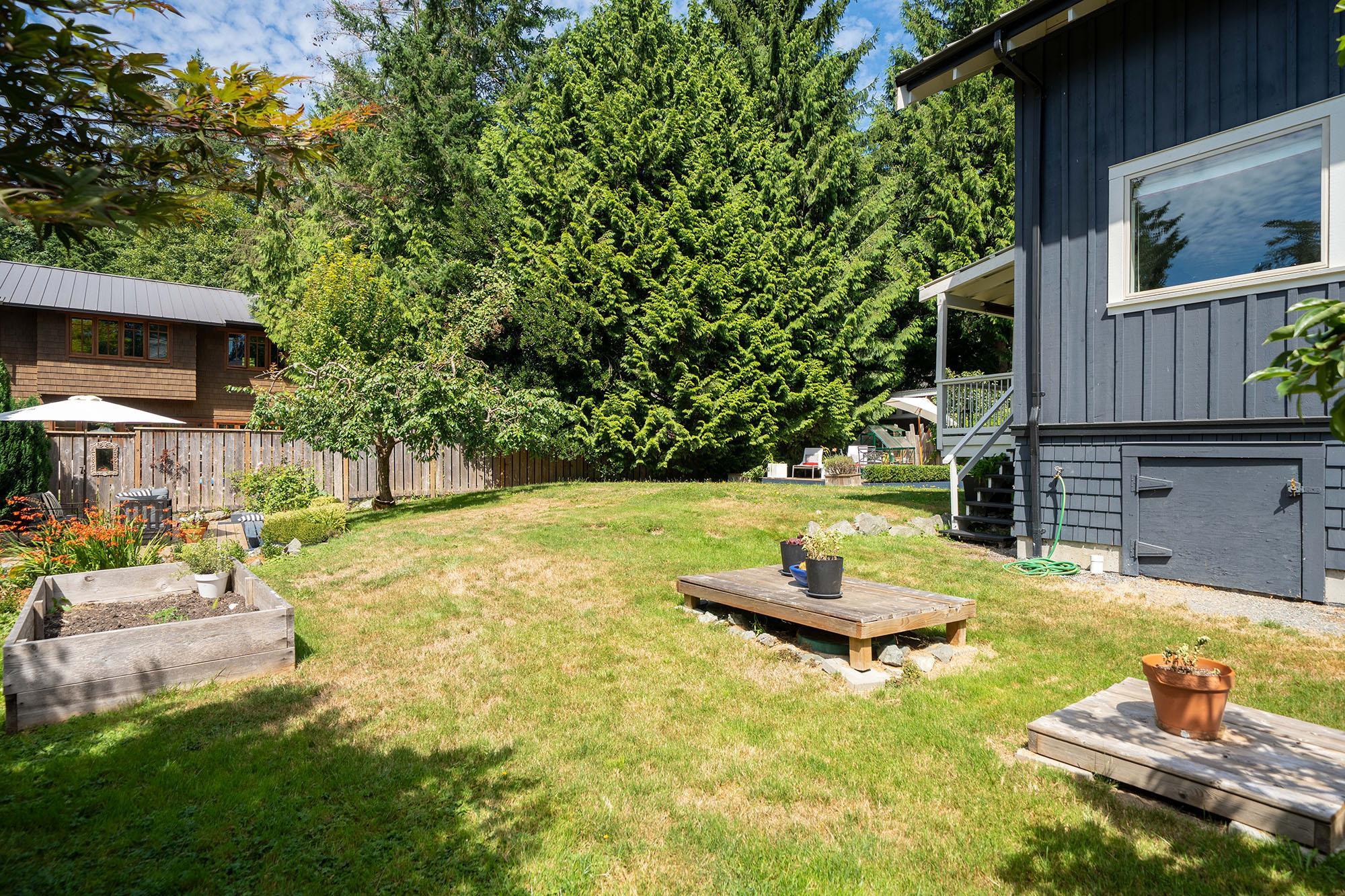 1139 LENORA ROAD