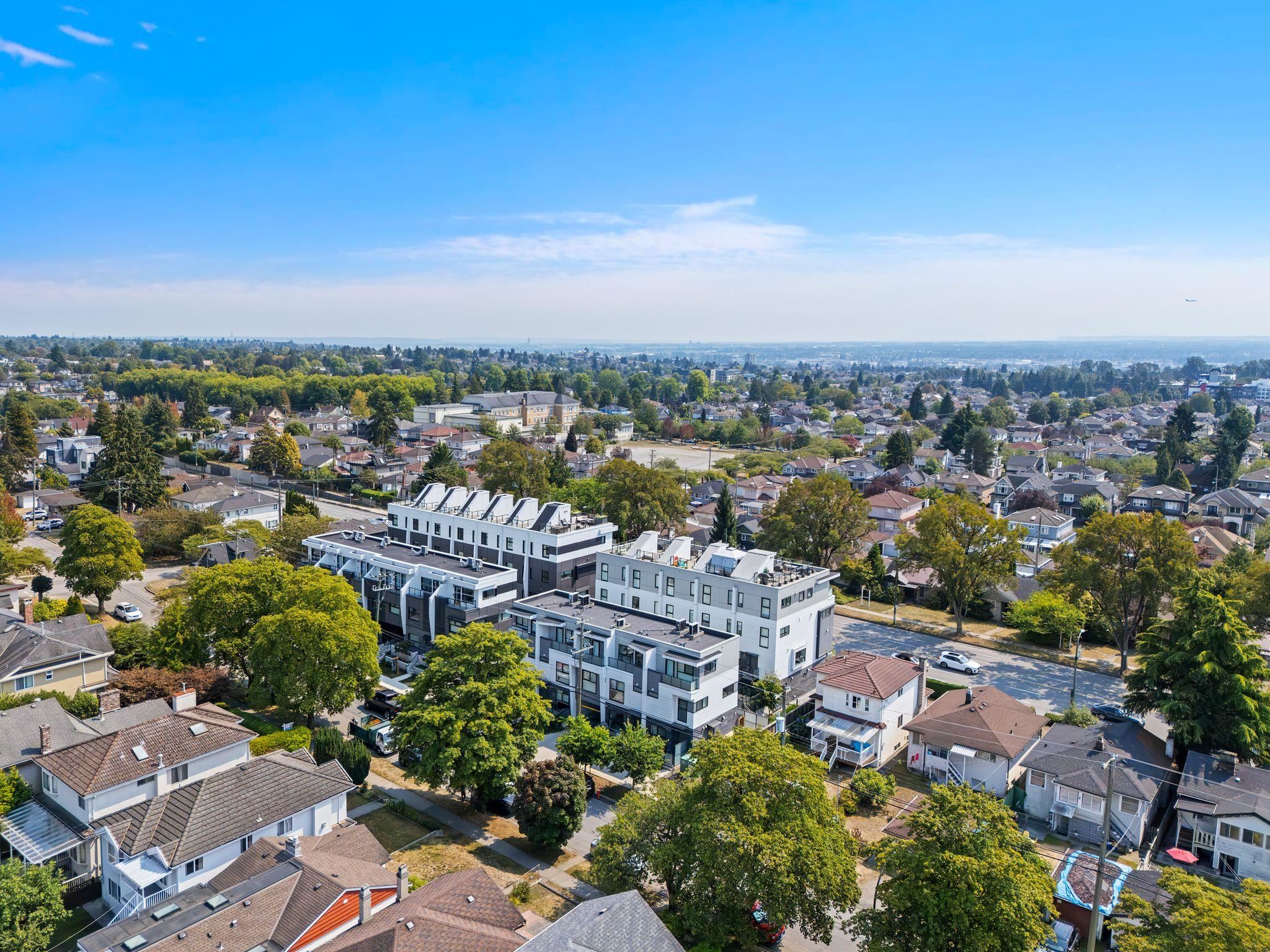 156 W WOODSTOCK AVENUE