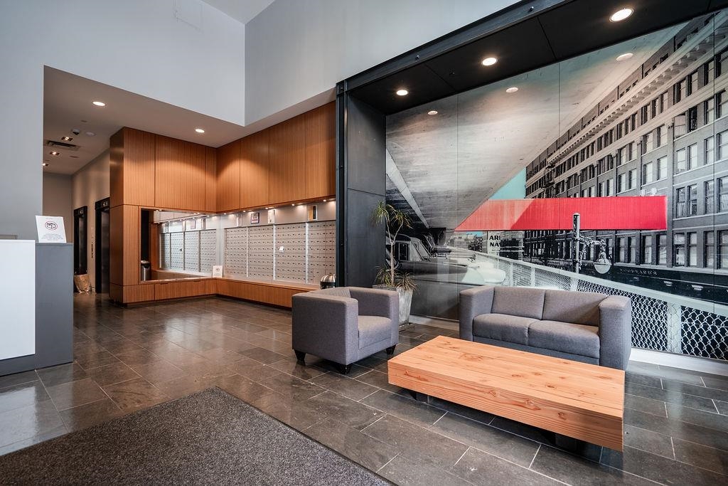 2804 108 W CORDOVA STREET