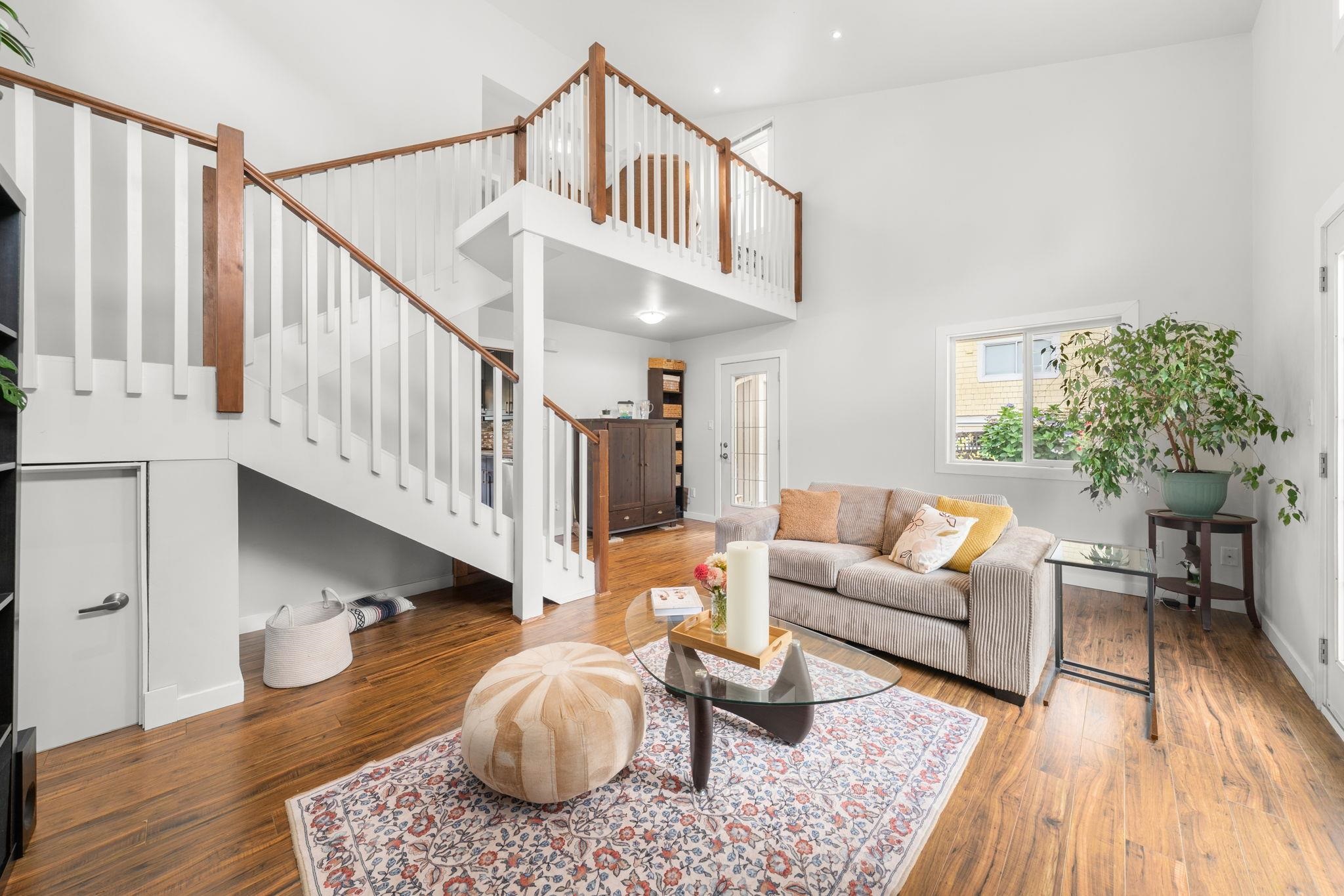 462 E 4TH STREET