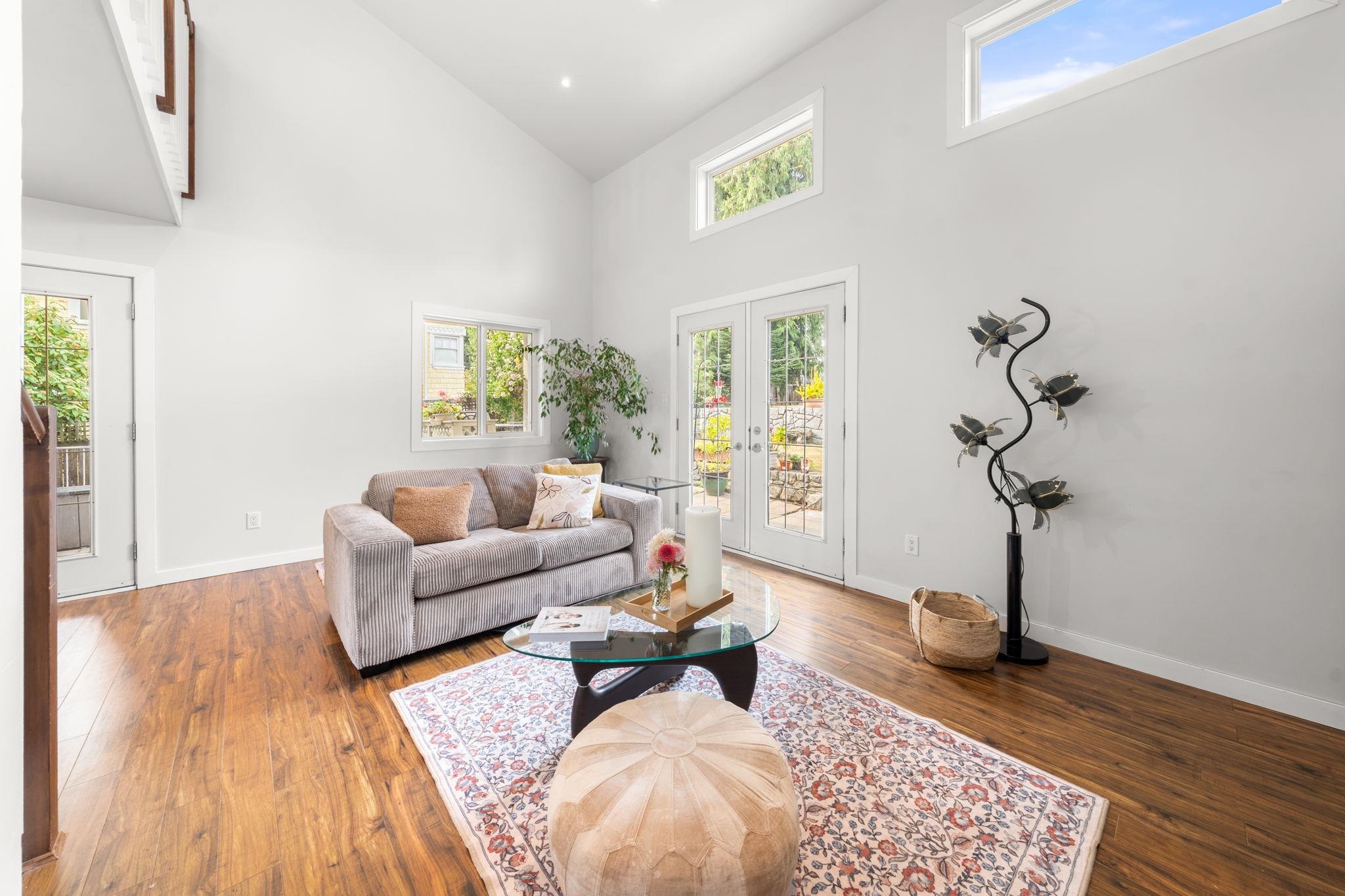 462 E 4TH STREET