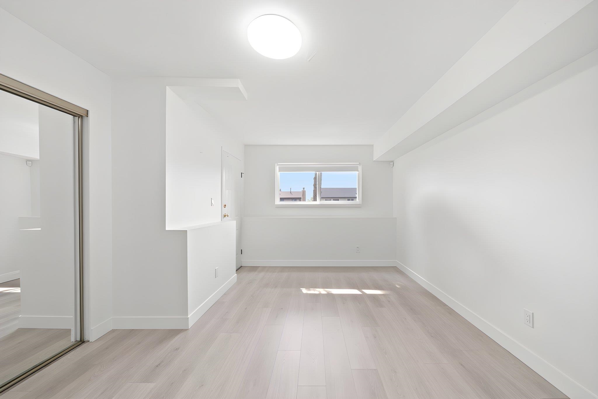 17 CAMPION COURT