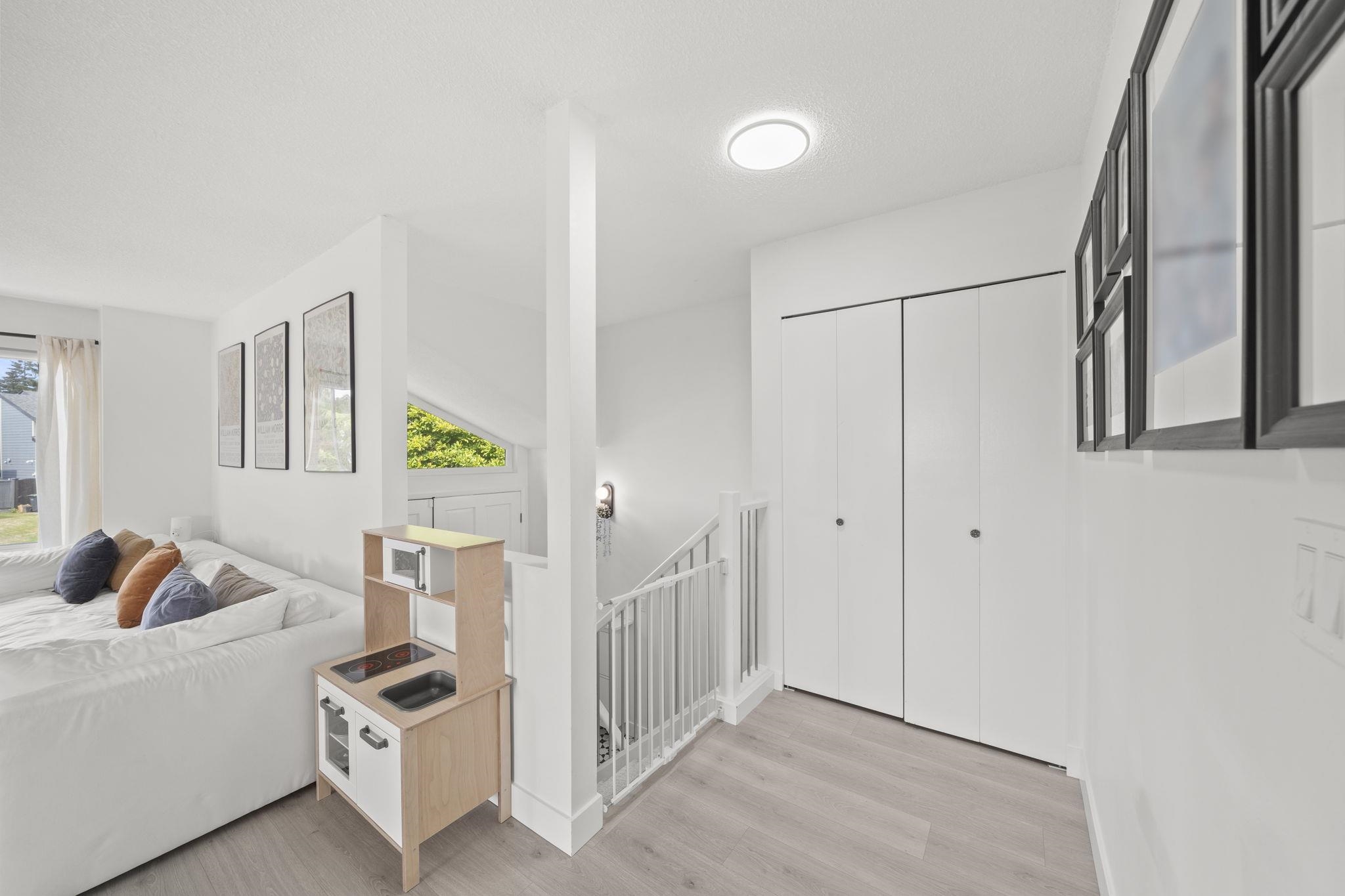 17 CAMPION COURT