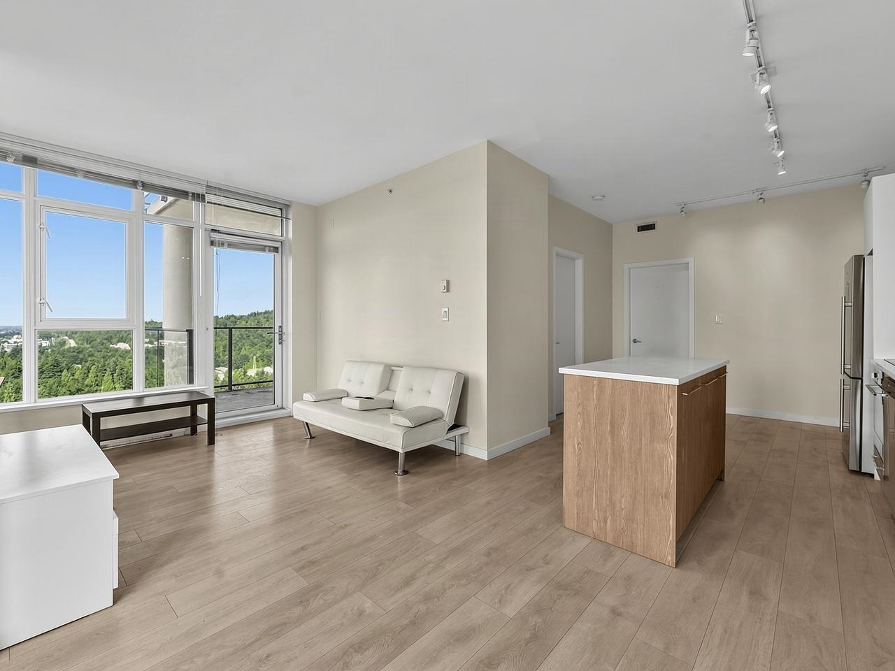 1202 691 NORTH ROAD