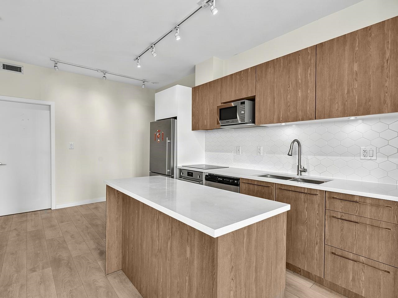 1202 691 NORTH ROAD