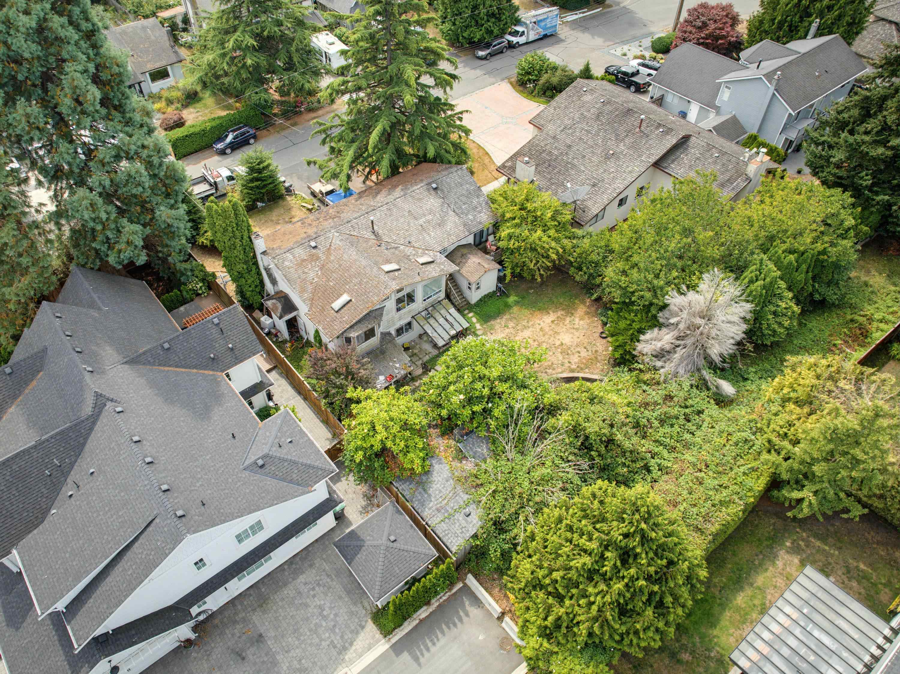 13181 15 AVENUE
