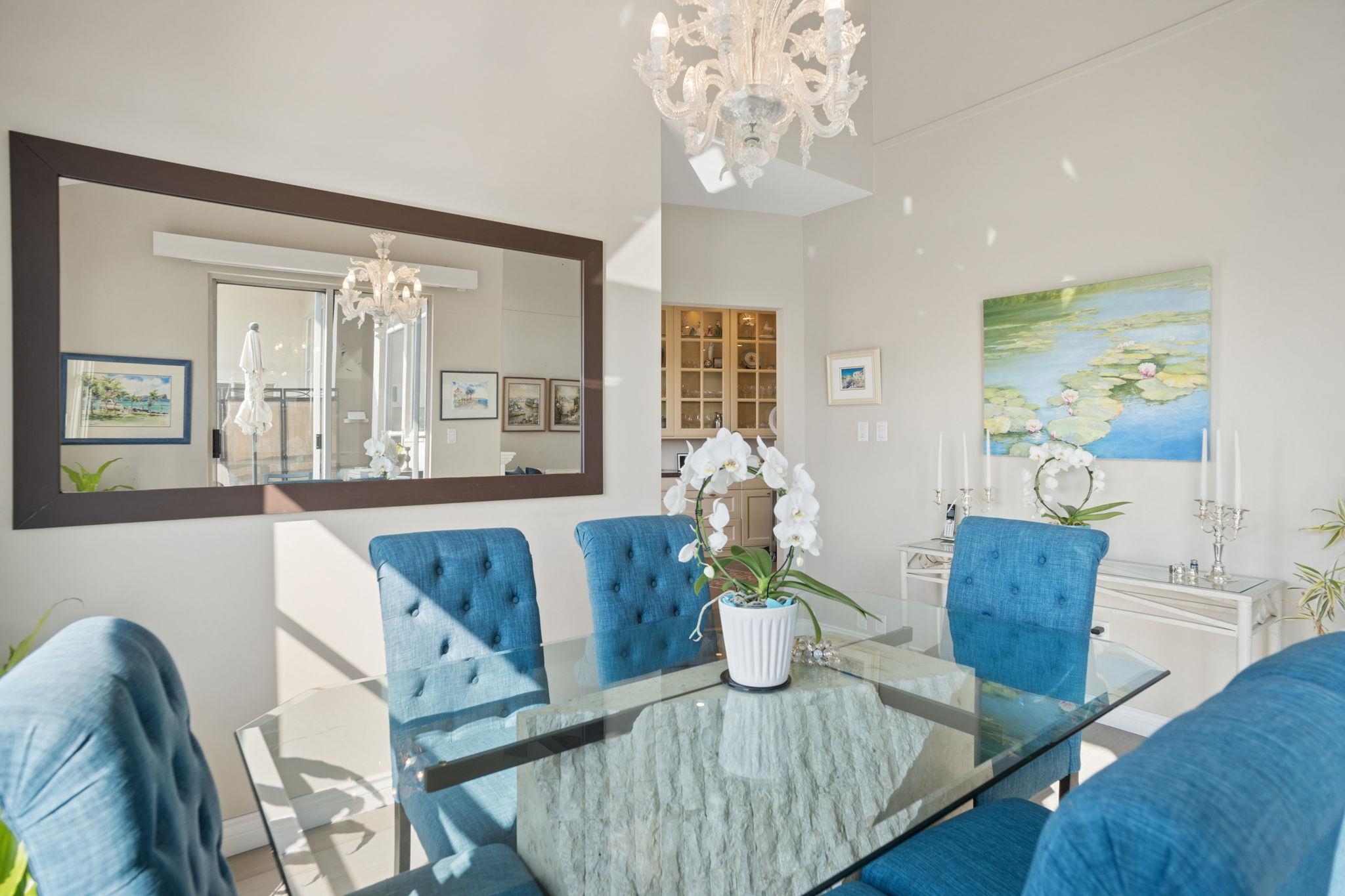 401 2 RENAISSANCE SQUARE