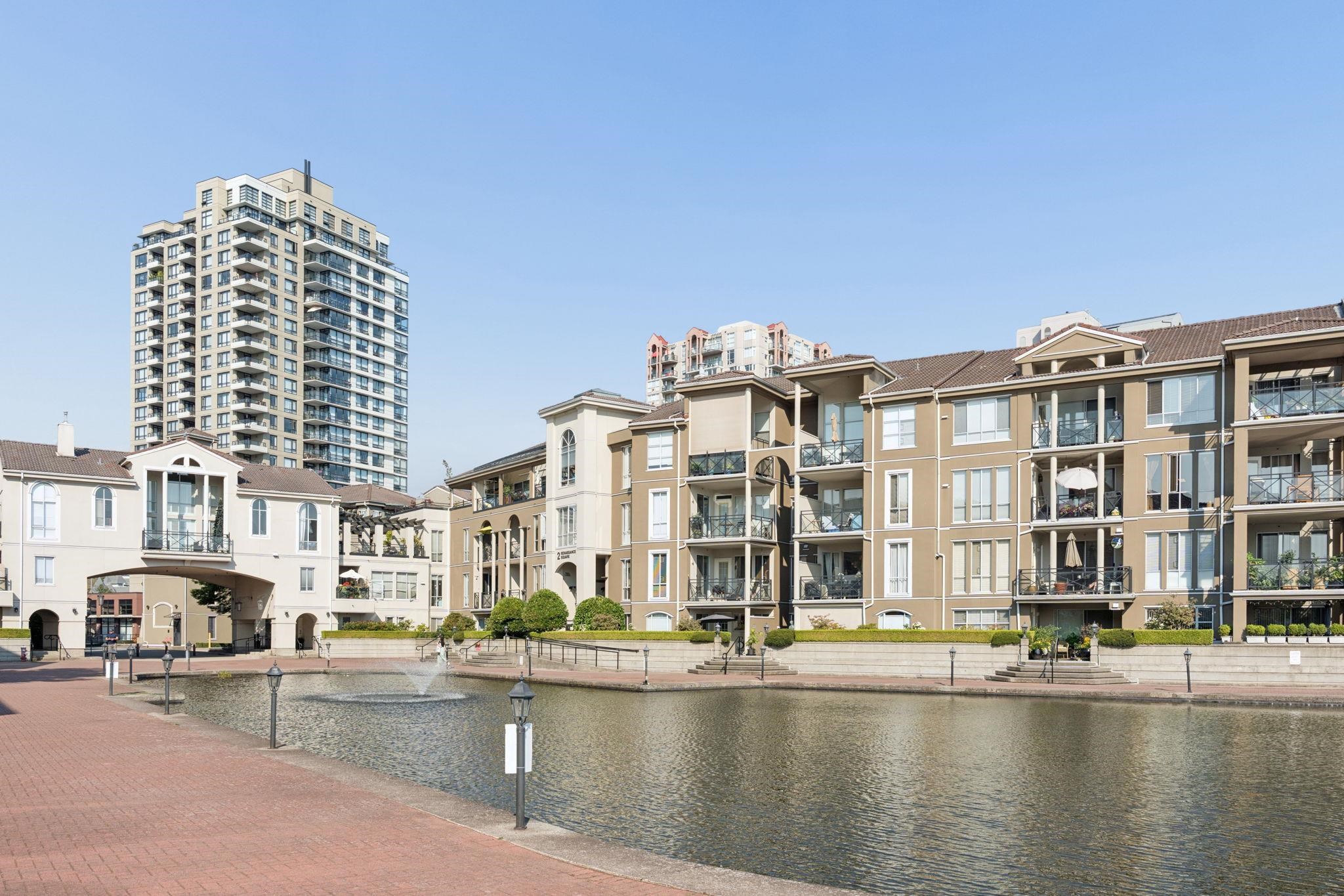 401 2 RENAISSANCE SQUARE