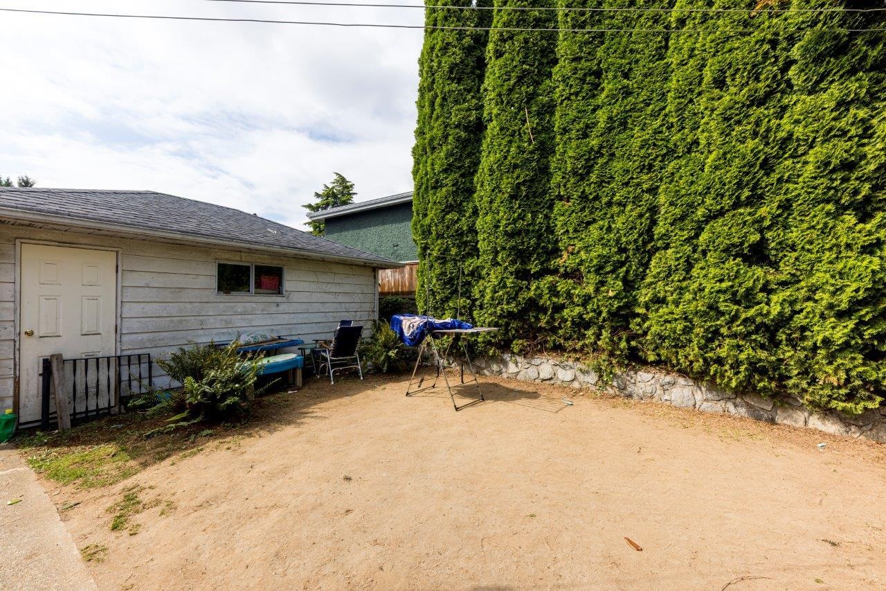 911 SPERLING AVENUE