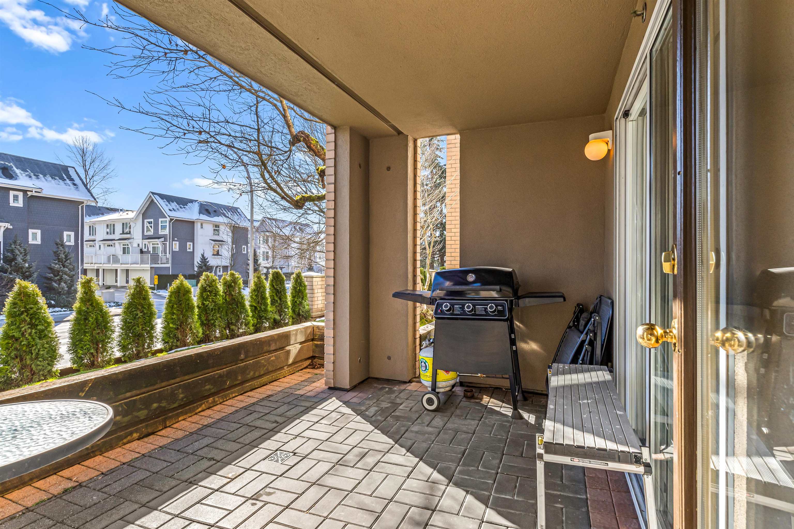 122 2551 PARKVIEW LANE