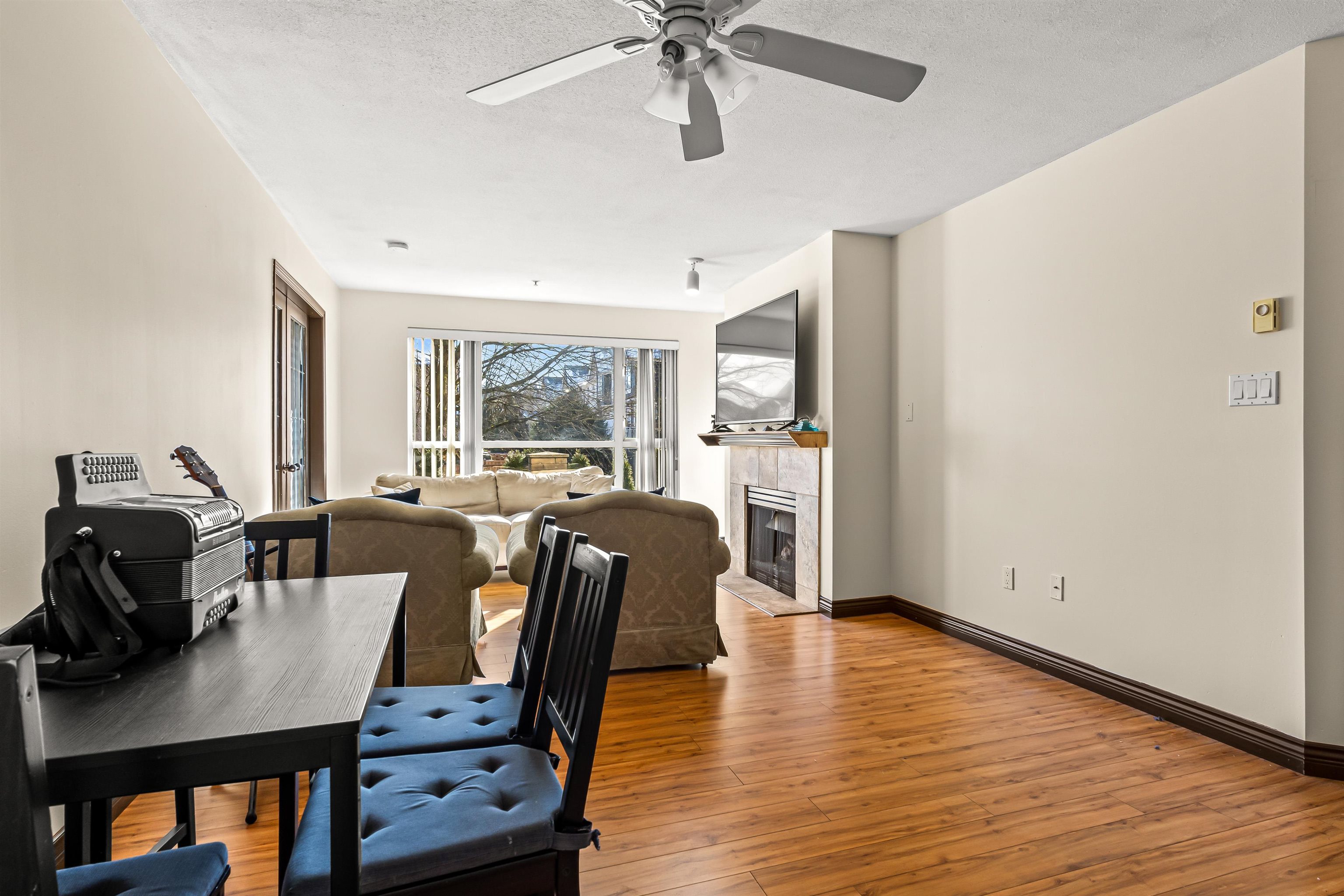 122 2551 PARKVIEW LANE