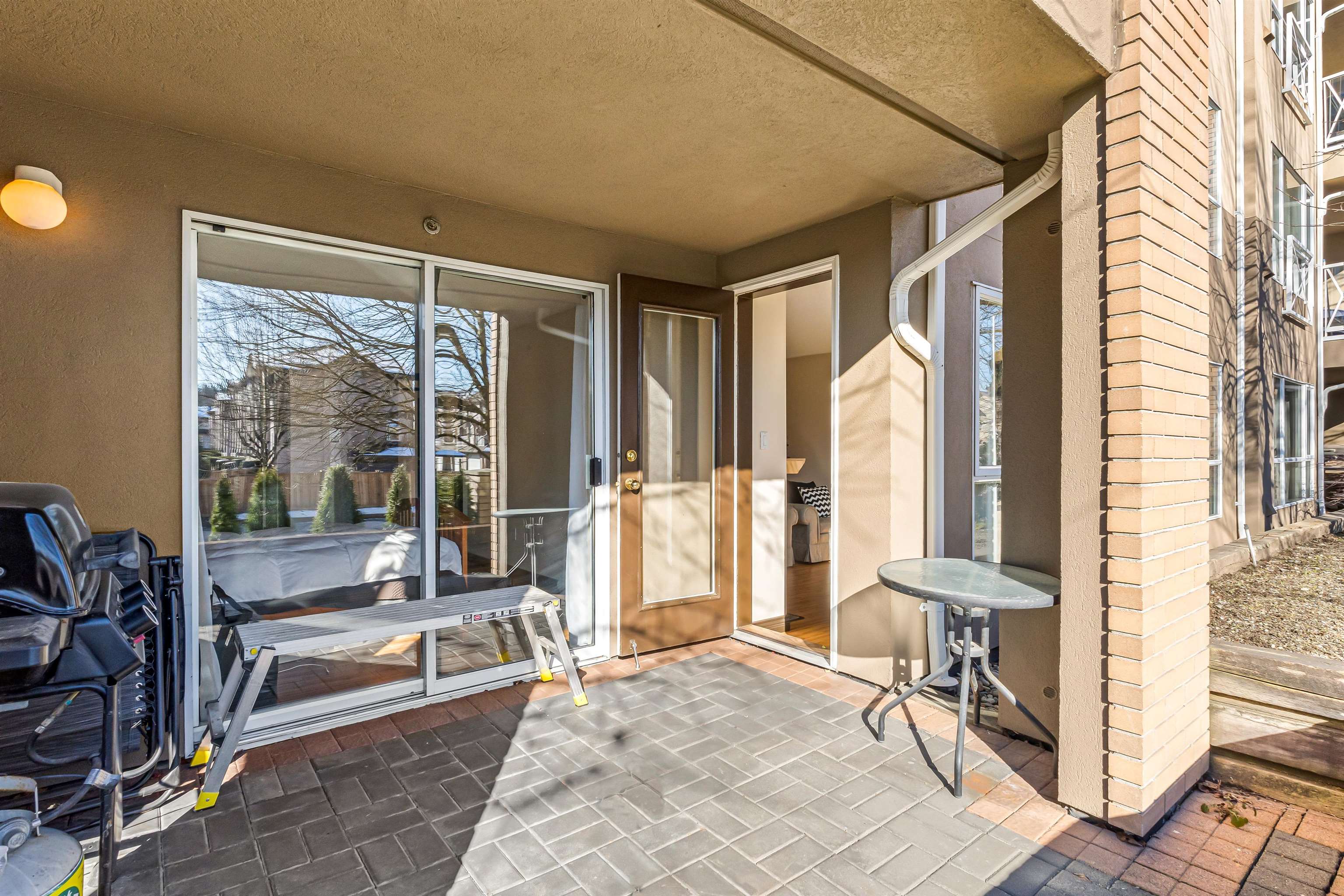 122 2551 PARKVIEW LANE