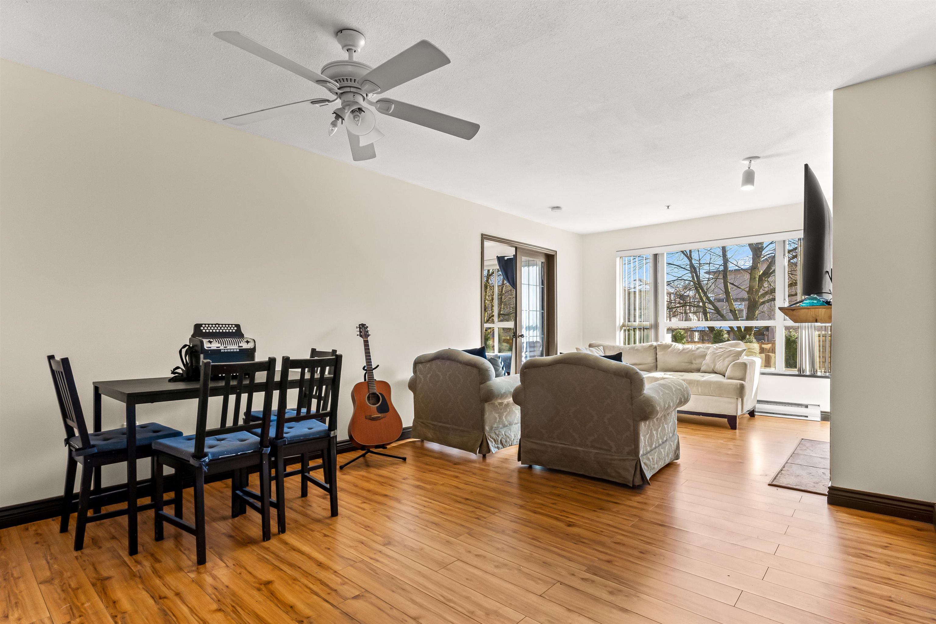 122 2551 PARKVIEW LANE